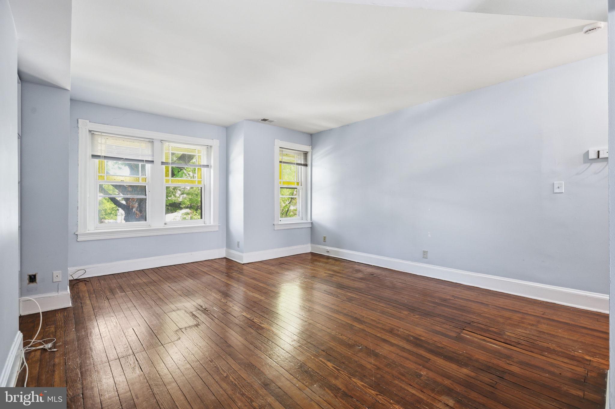 LOGAN - Residential