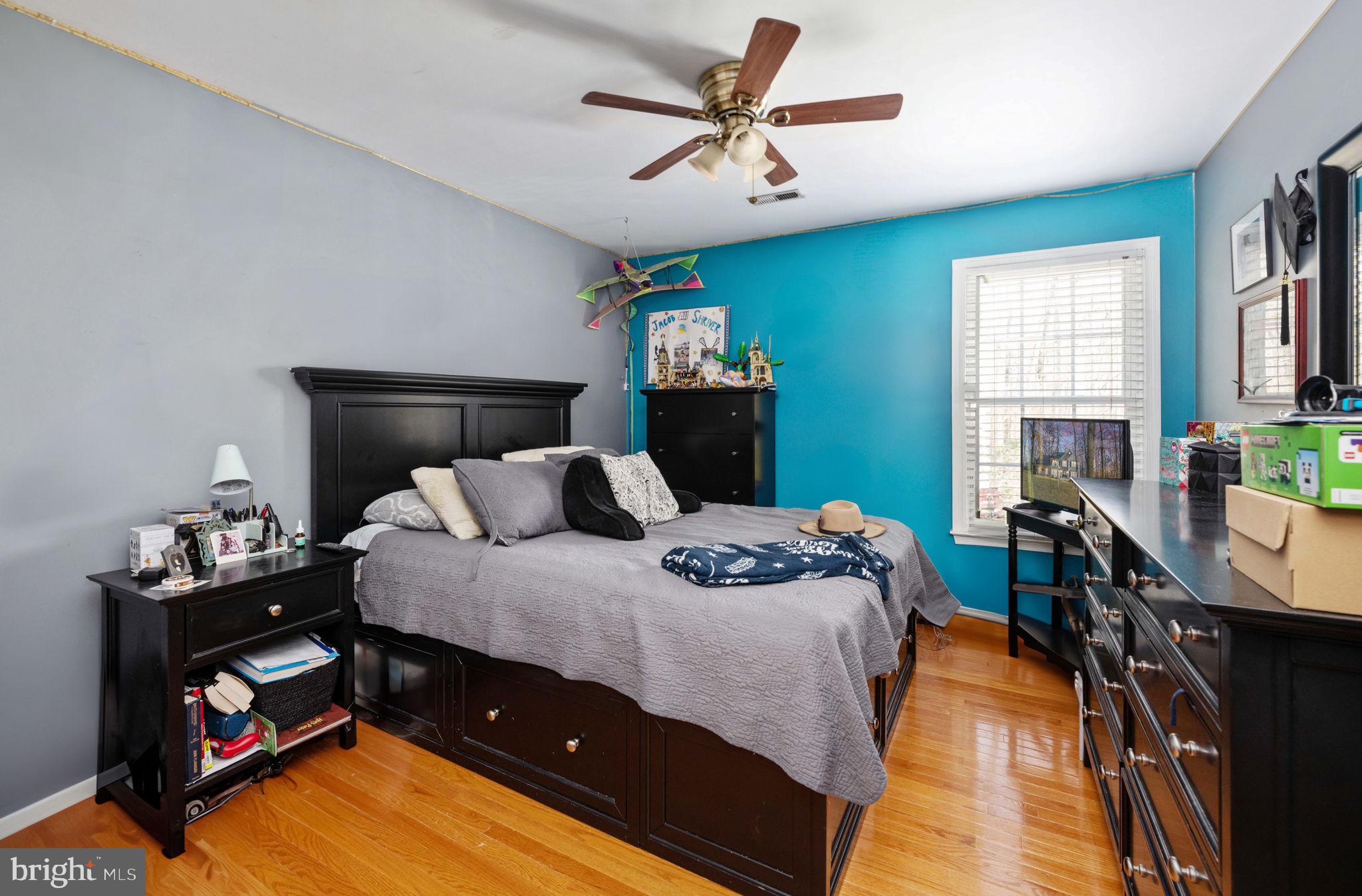 SEVEN LAKES - Residential