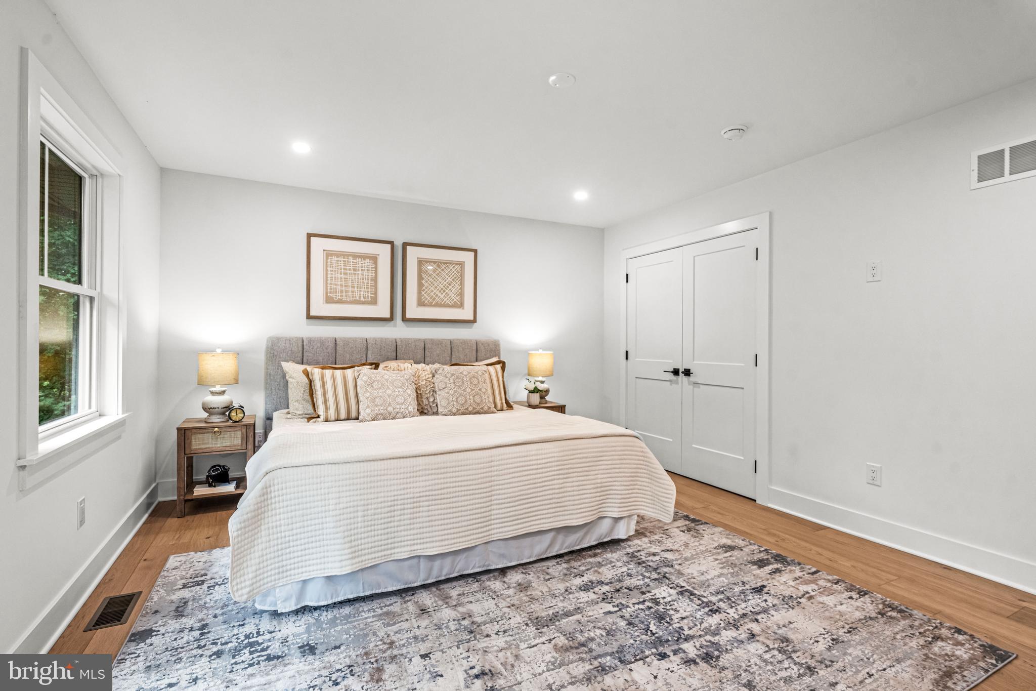 CRICKLEWOOD - Residential