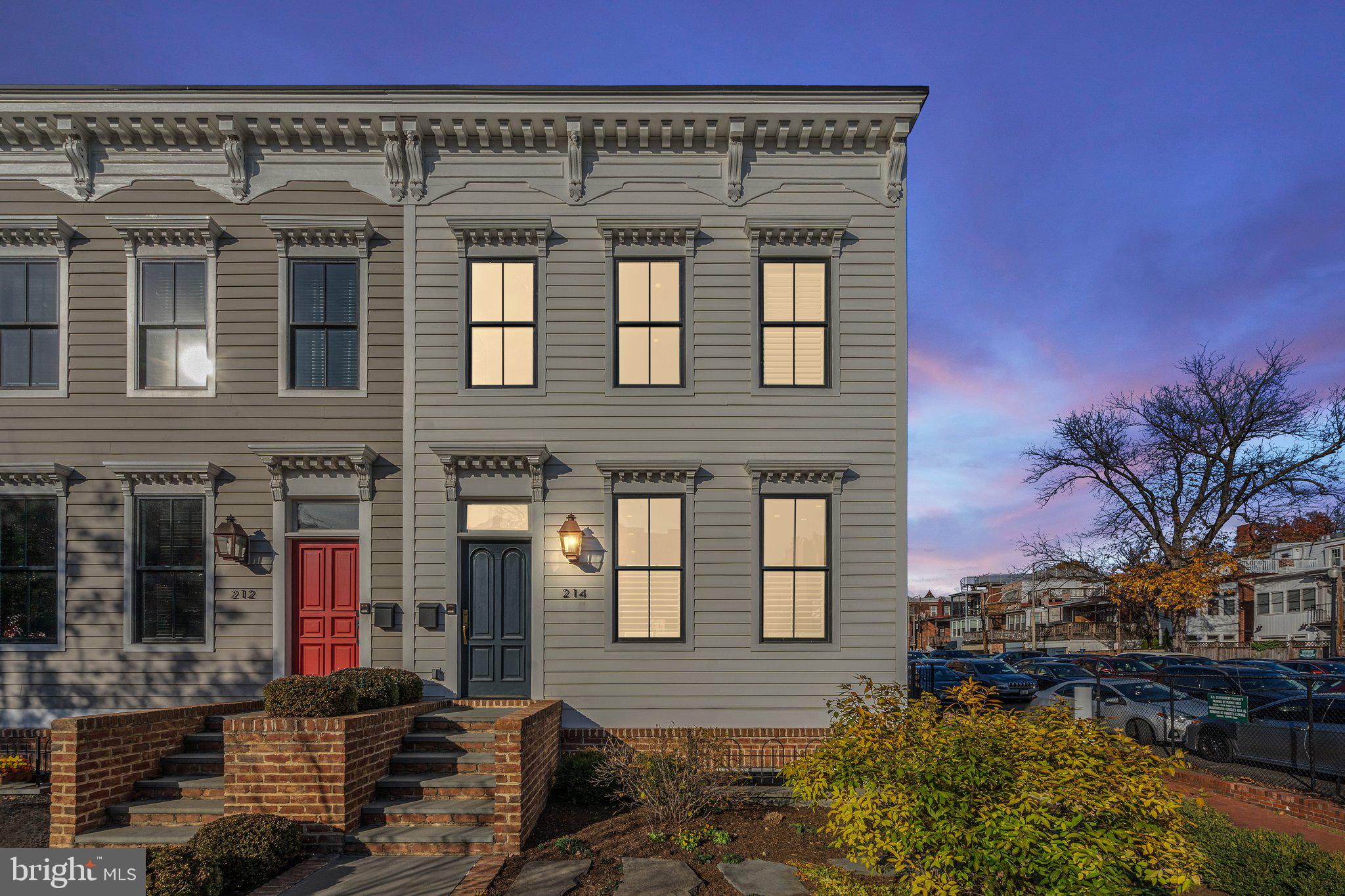CAPITOL HILL - Residential