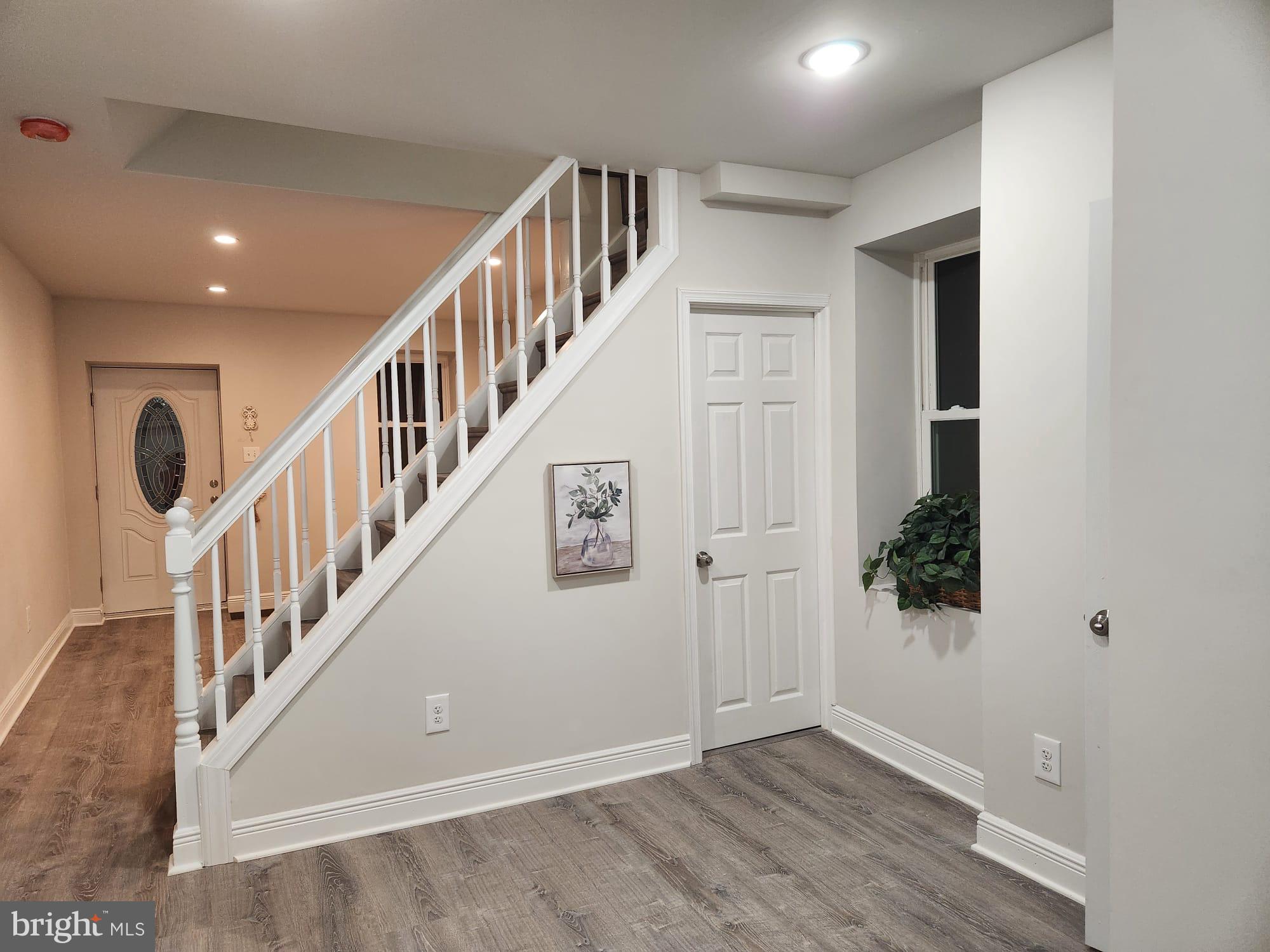 NORRISTOWN - Residential
