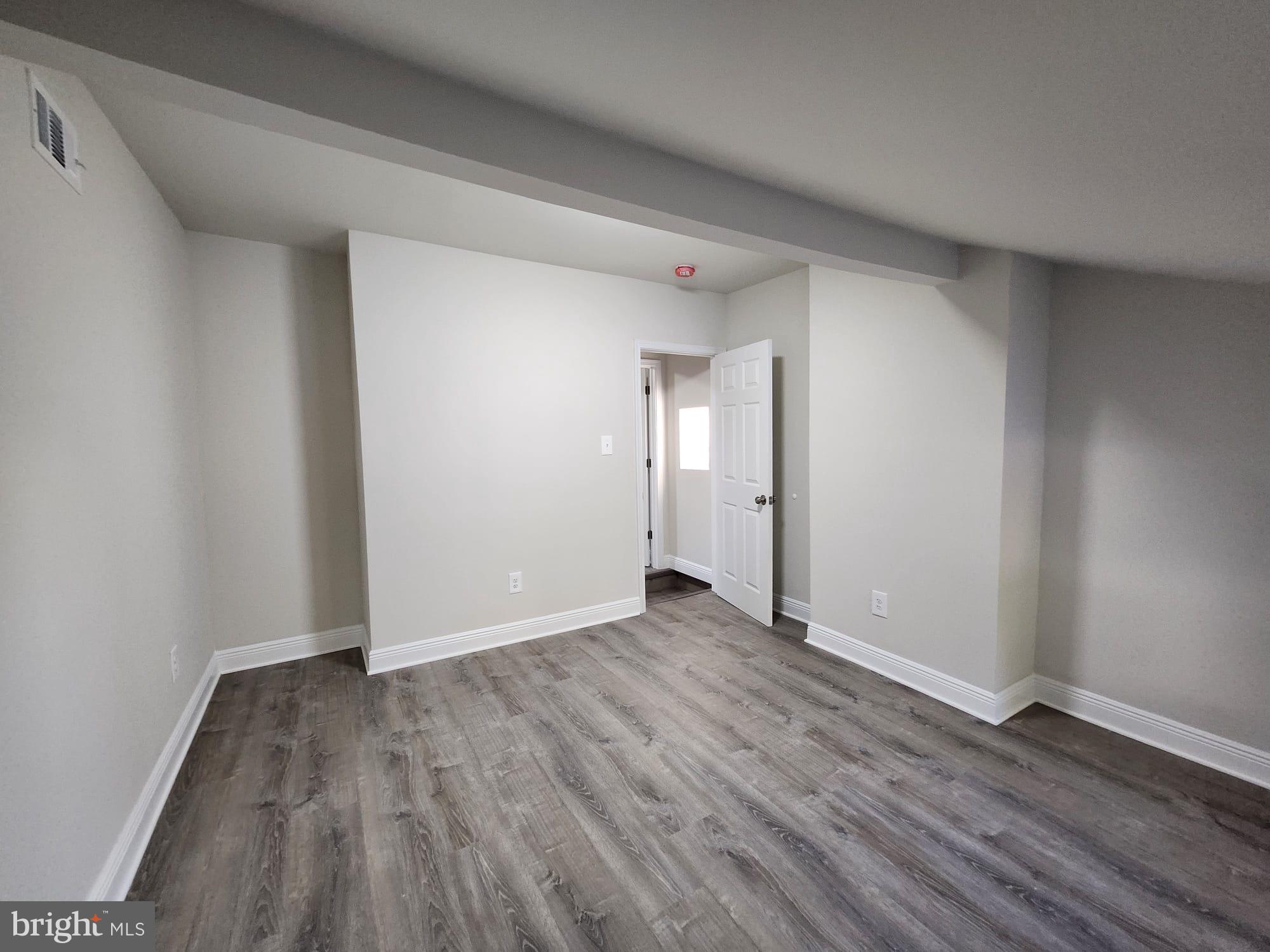 NORRISTOWN - Residential