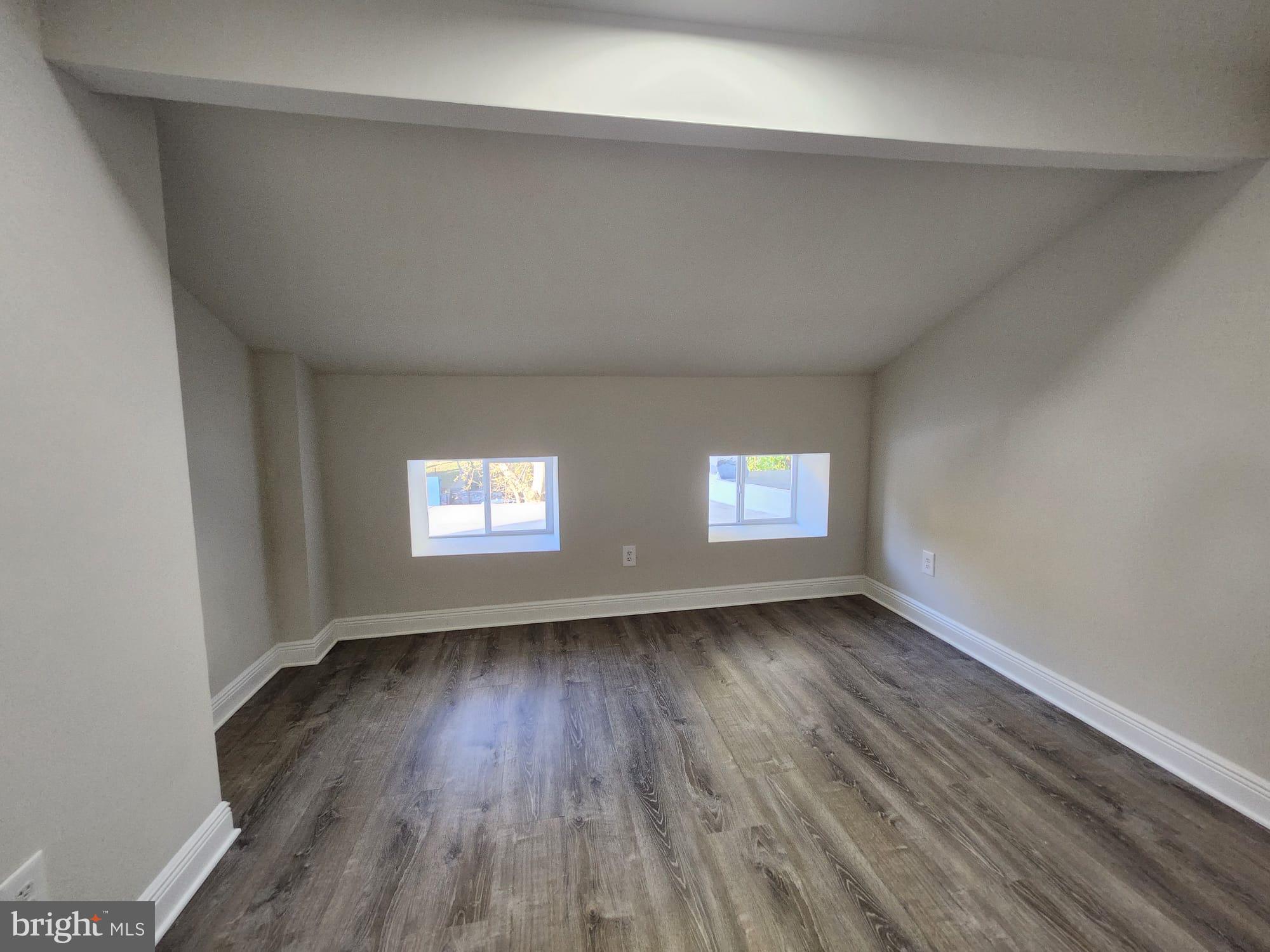 NORRISTOWN - Residential