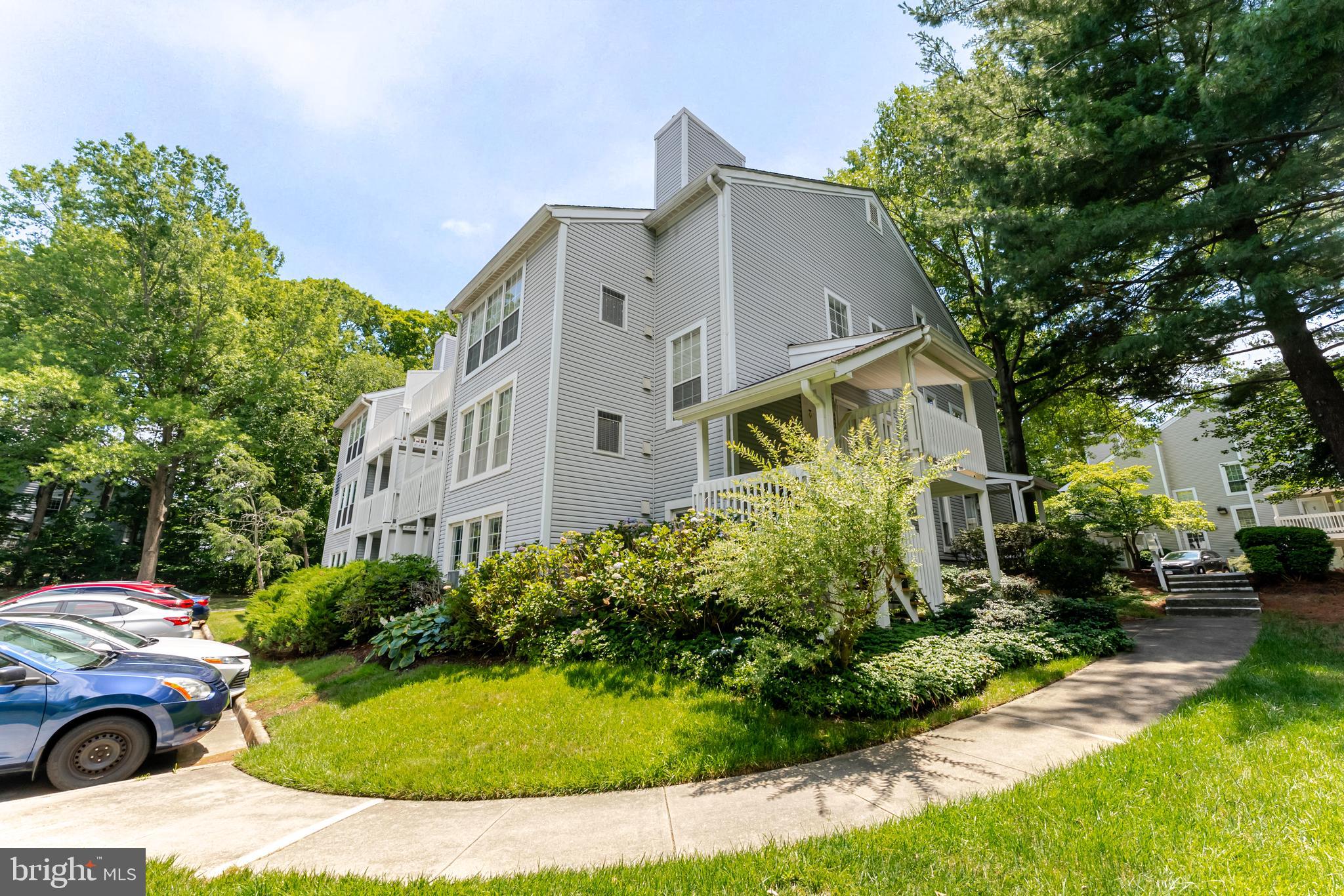 VININGS CONDO - Residential