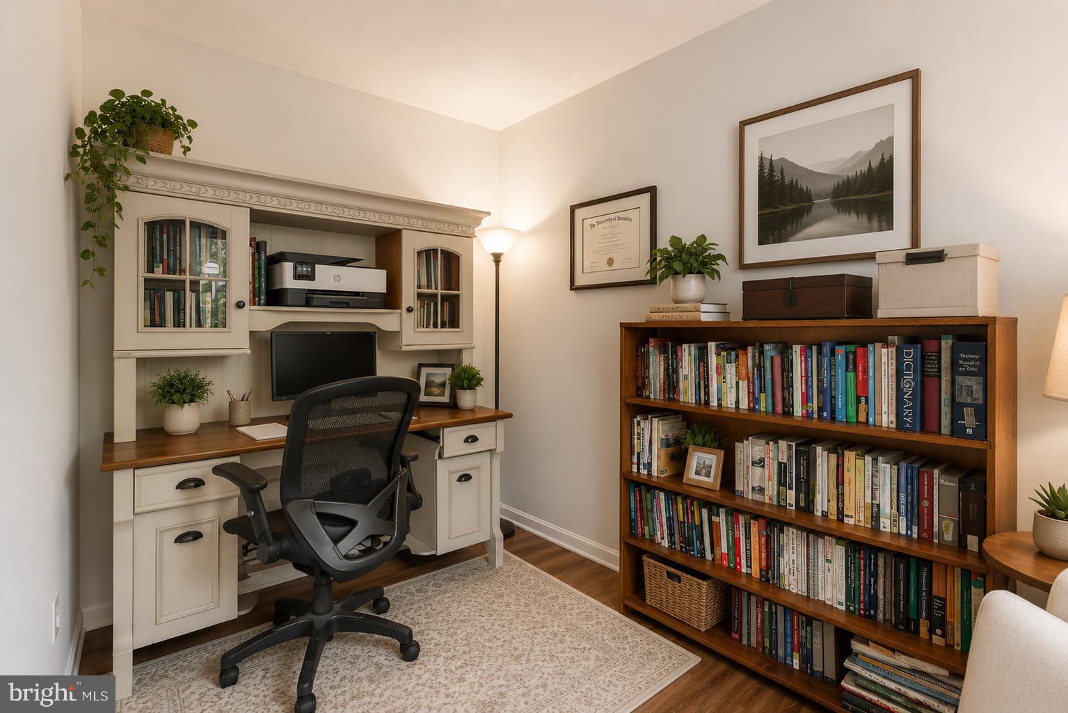 VININGS CONDO - Residential