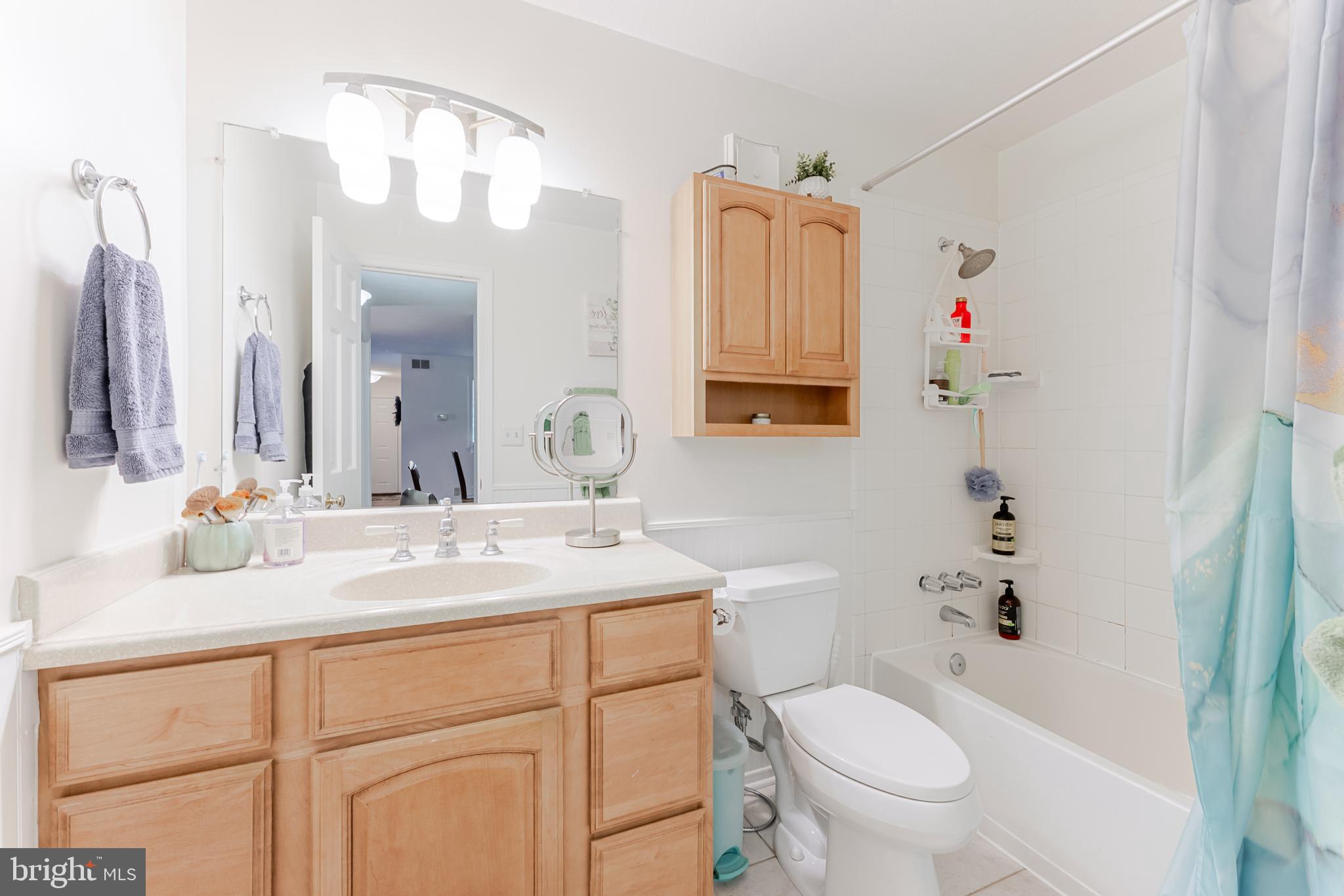 VININGS CONDO - Residential