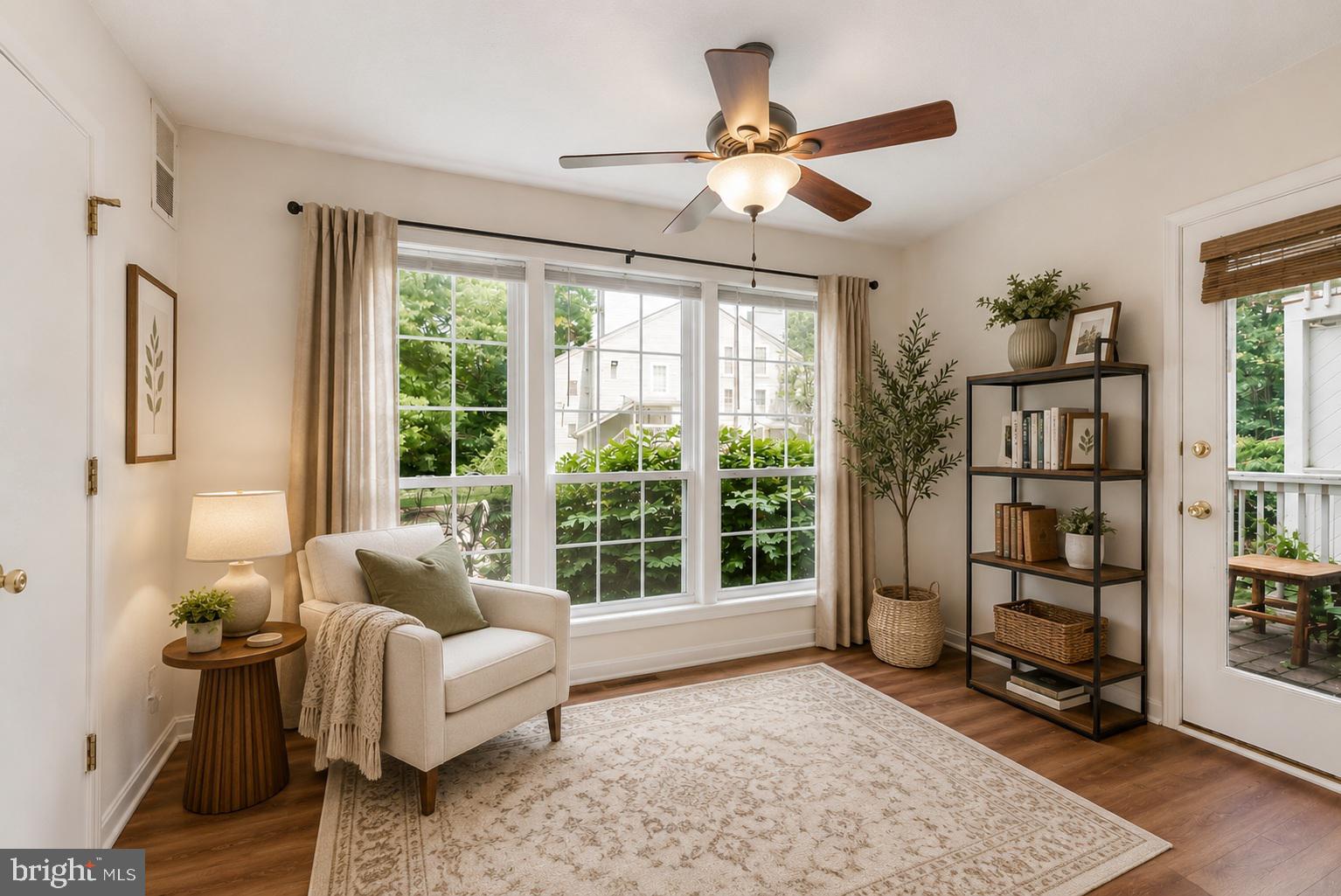 VININGS CONDO - Residential