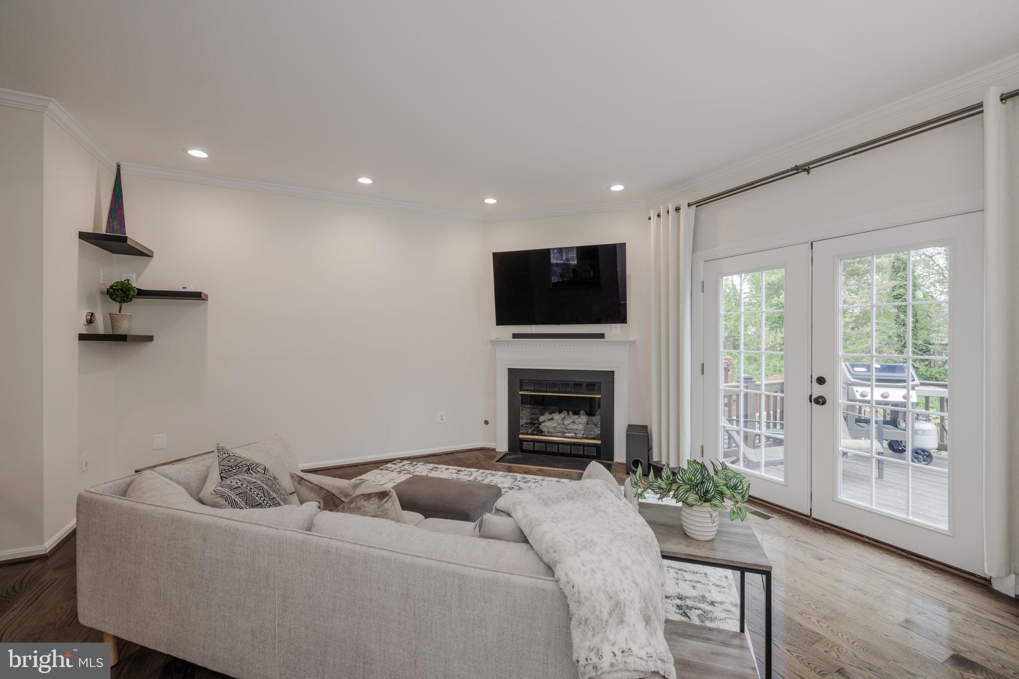 KINGSTOWNE - Residential