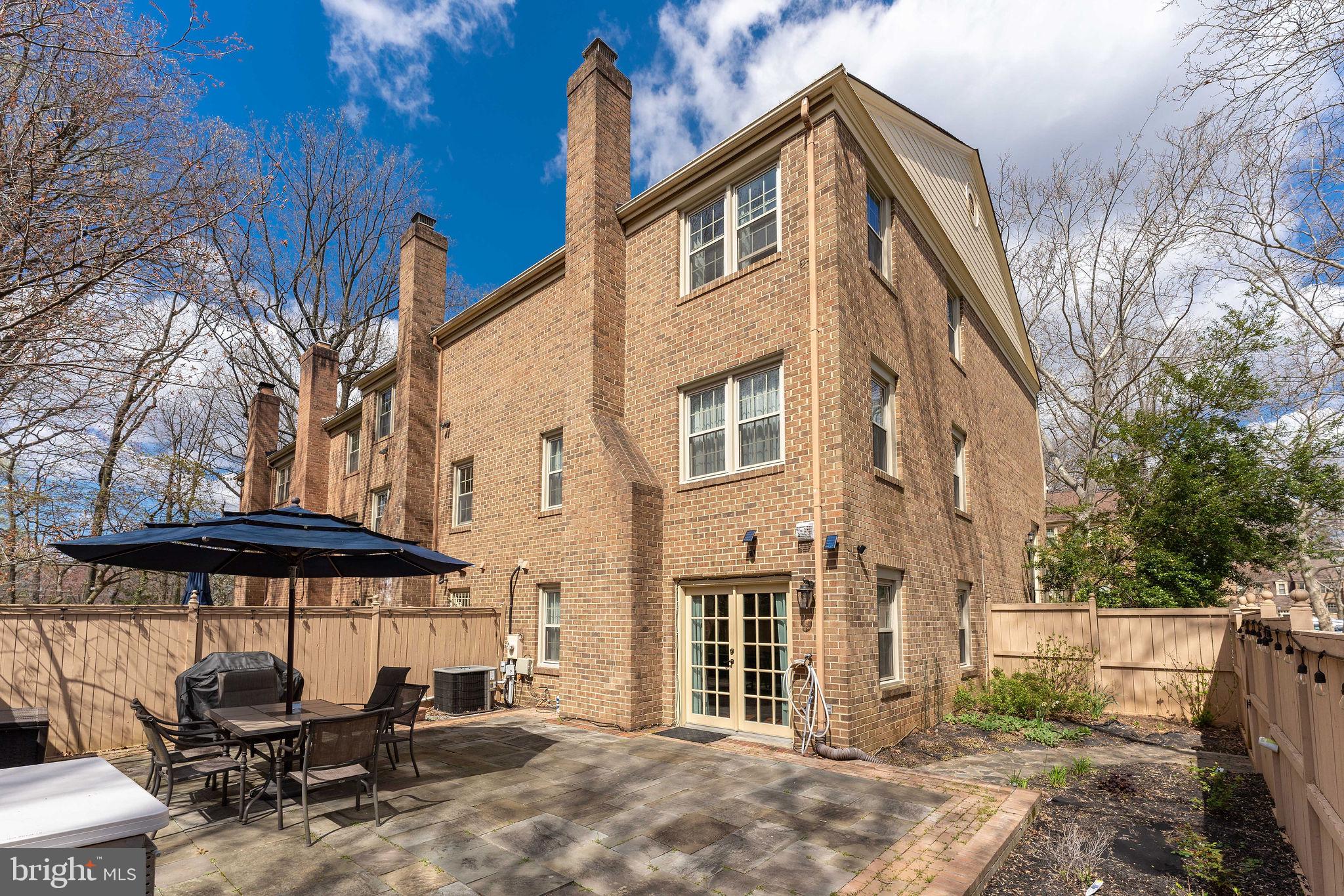 OLD GEORGETOWN VILLAGE - Residential