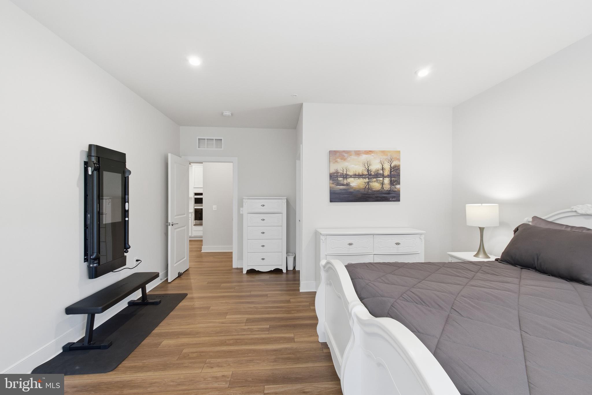 THE FLATS AT NATIONAL HARBOR - Residential