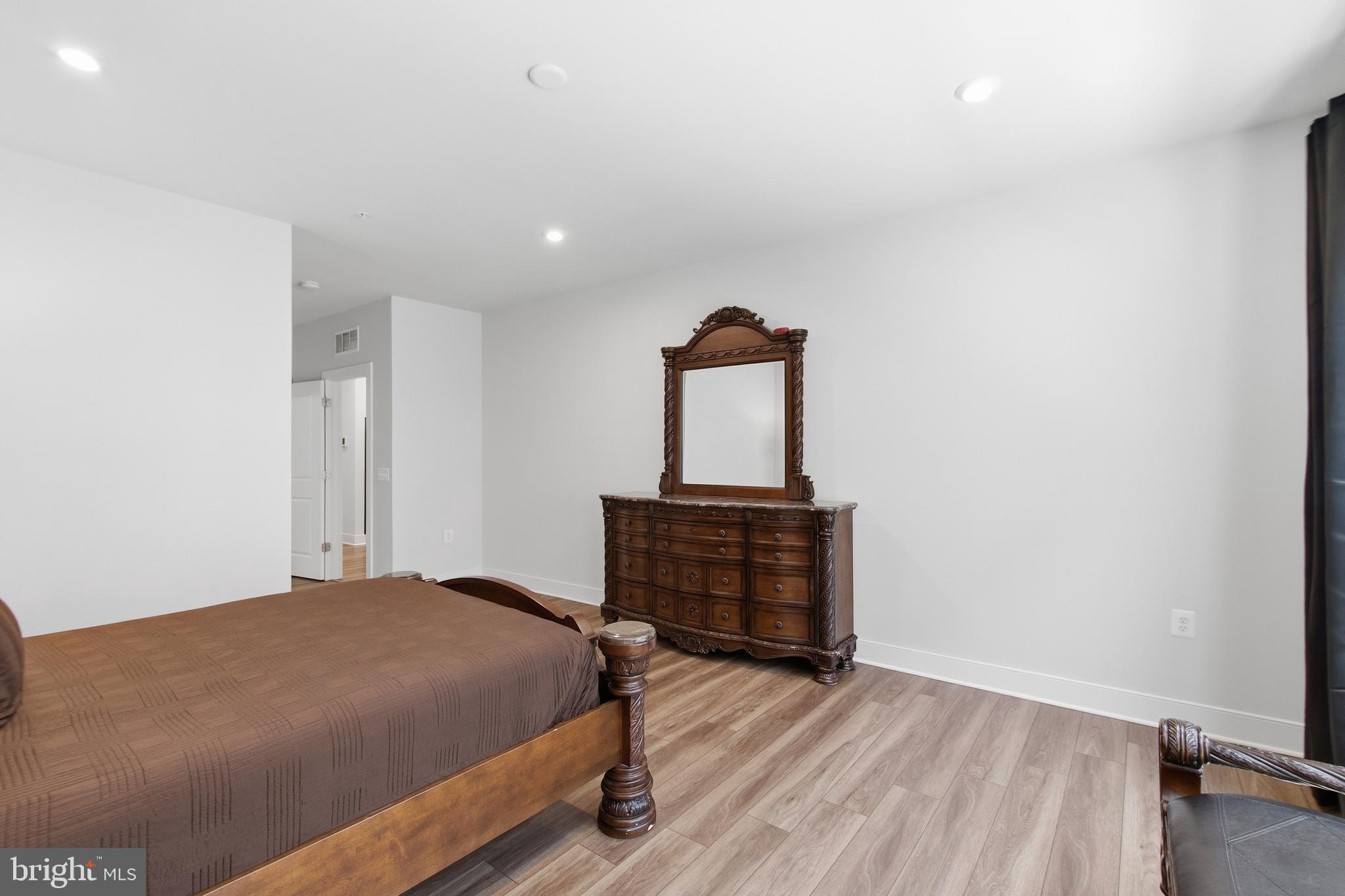 THE FLATS AT NATIONAL HARBOR - Residential