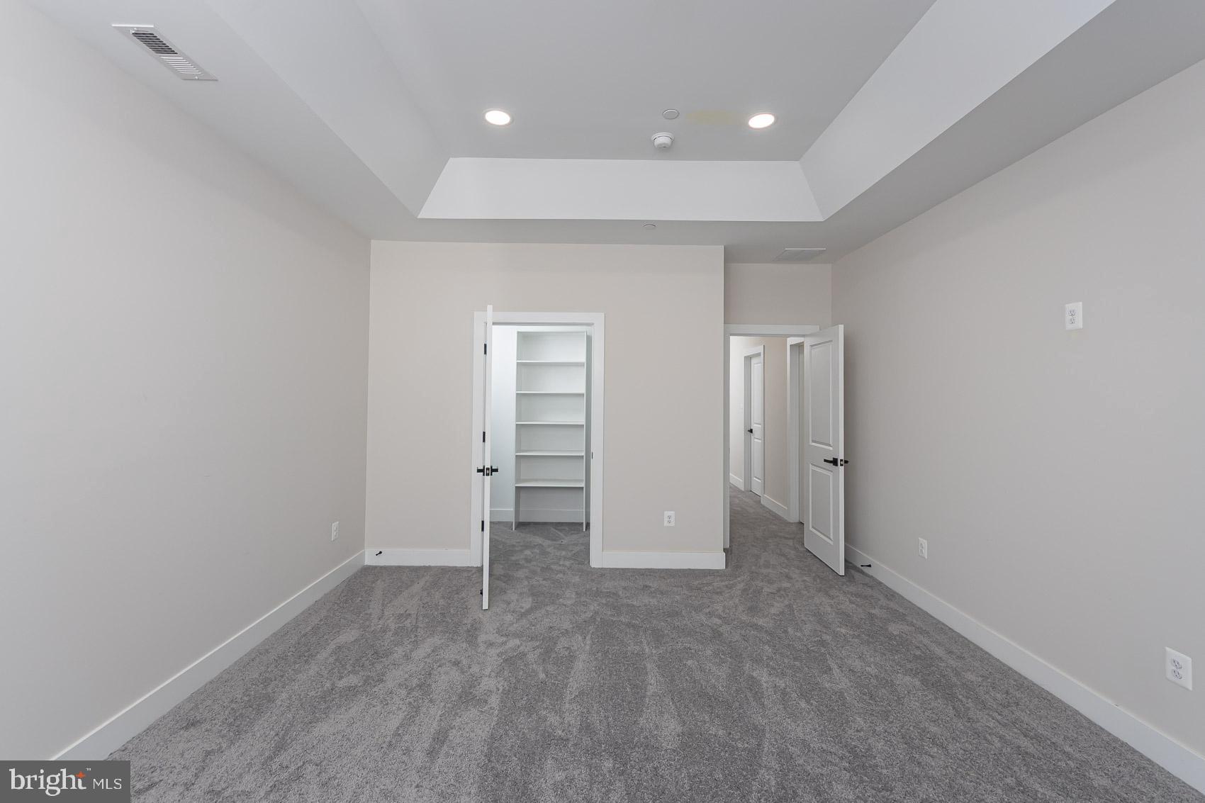 OAKLAND PARK - Residential
