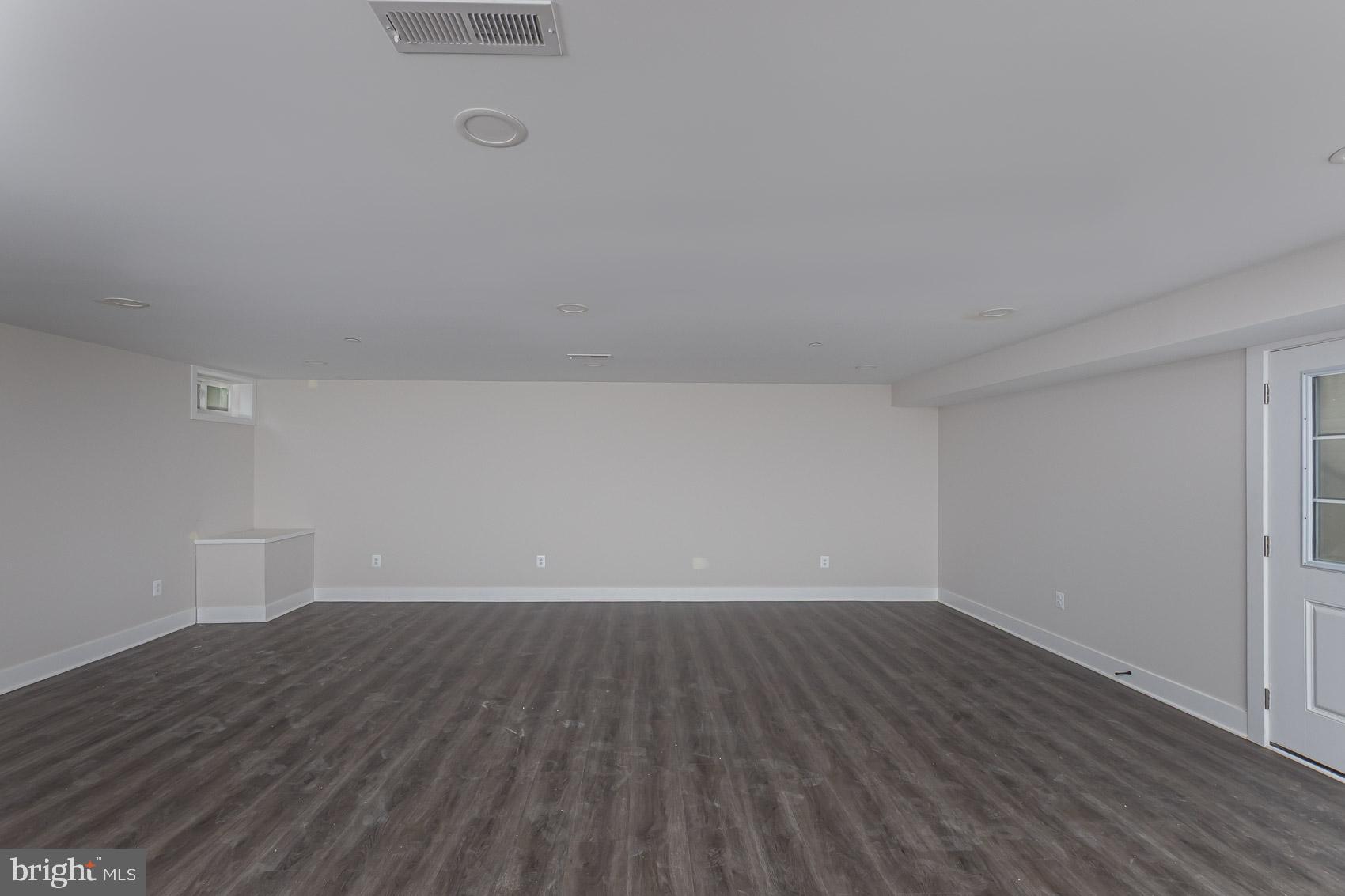 OAKLAND PARK - Residential