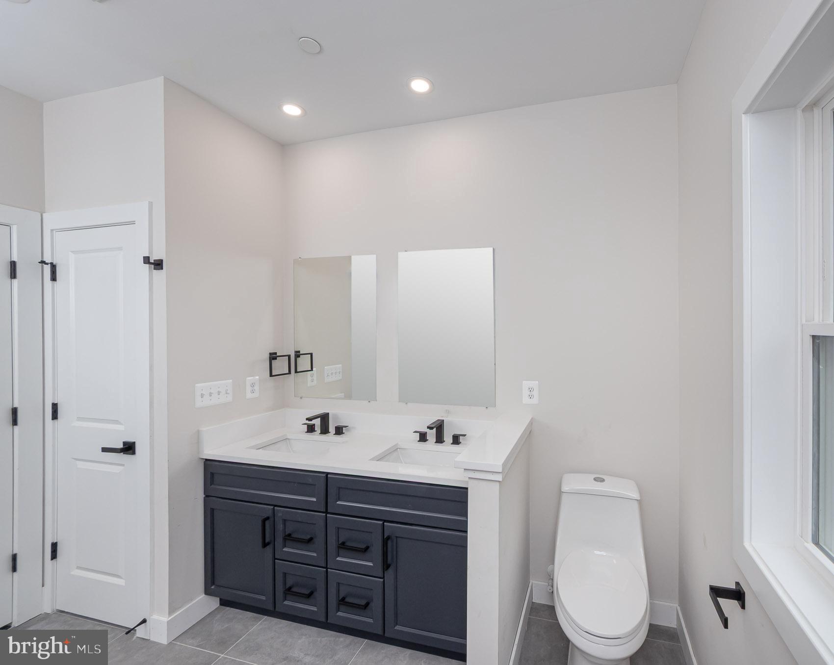 OAKLAND PARK - Residential