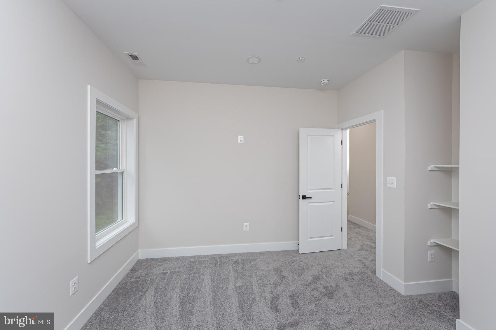 OAKLAND PARK - Residential