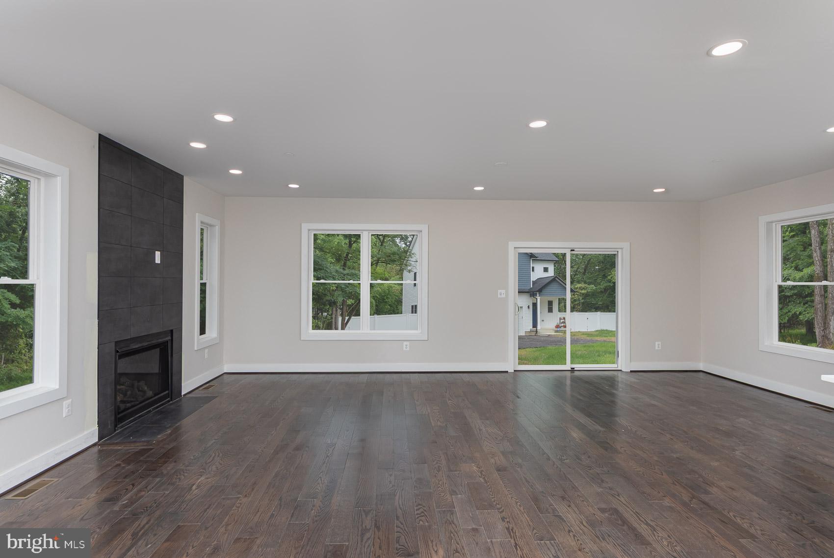 OAKLAND PARK - Residential
