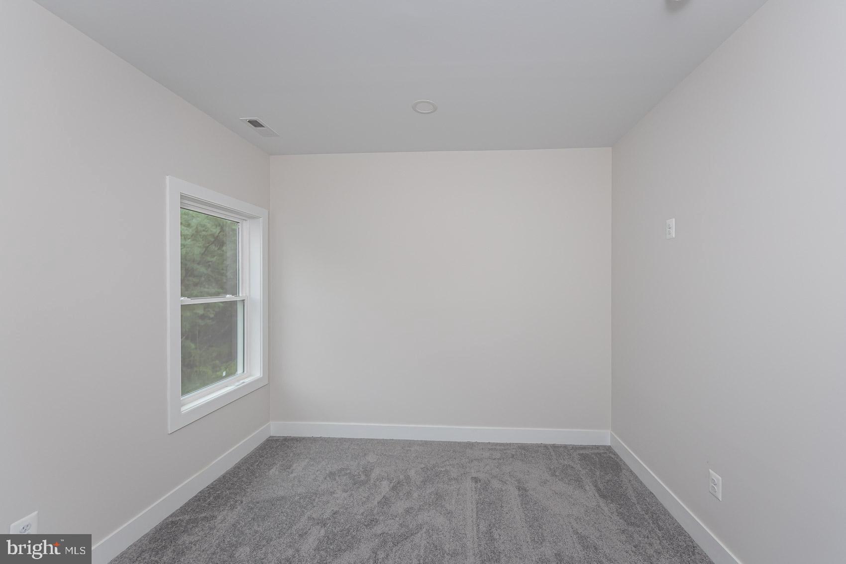 OAKLAND PARK - Residential