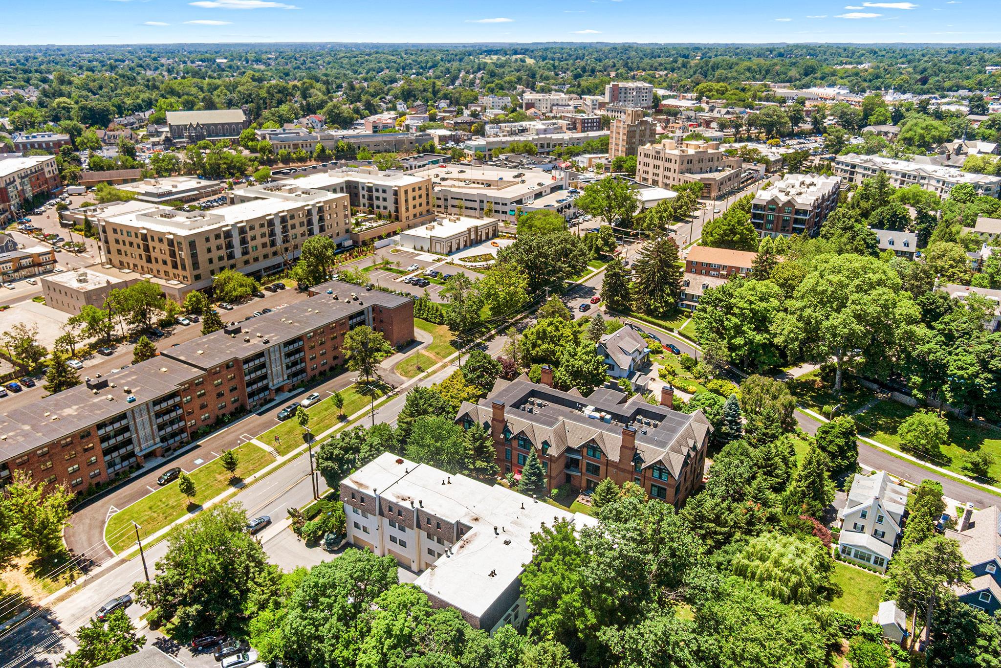 MONTGOMERY COURT - Residential