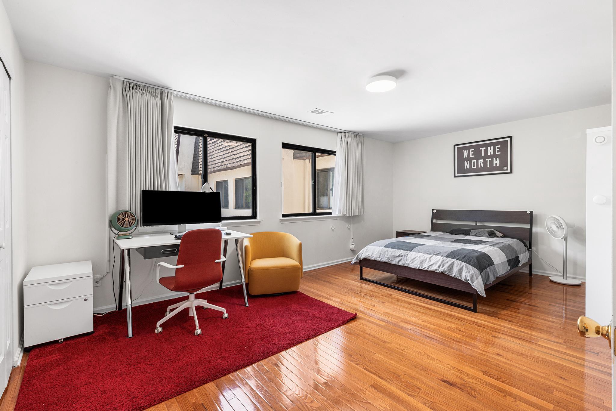 MONTGOMERY COURT - Residential