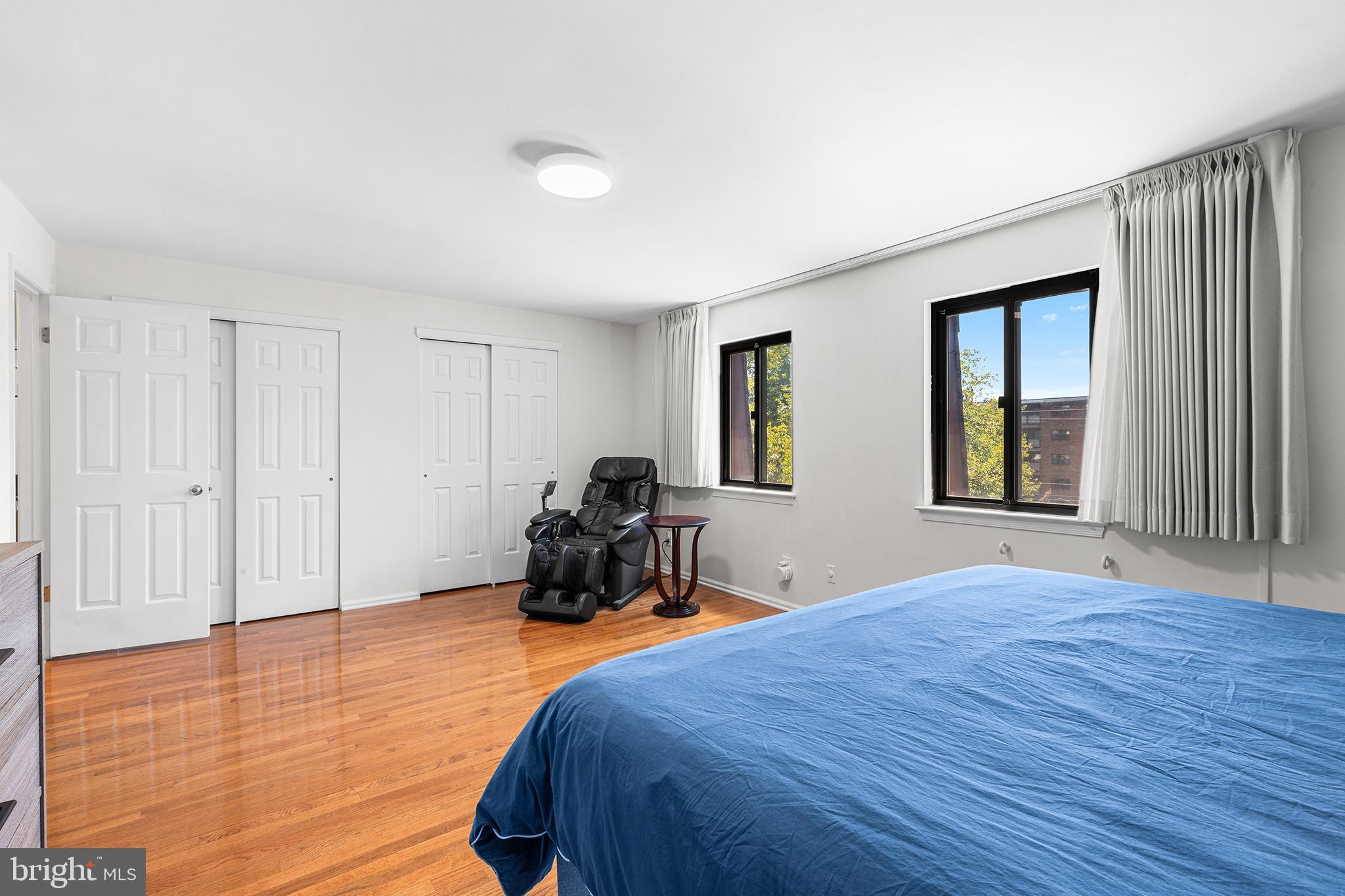 MONTGOMERY COURT - Residential