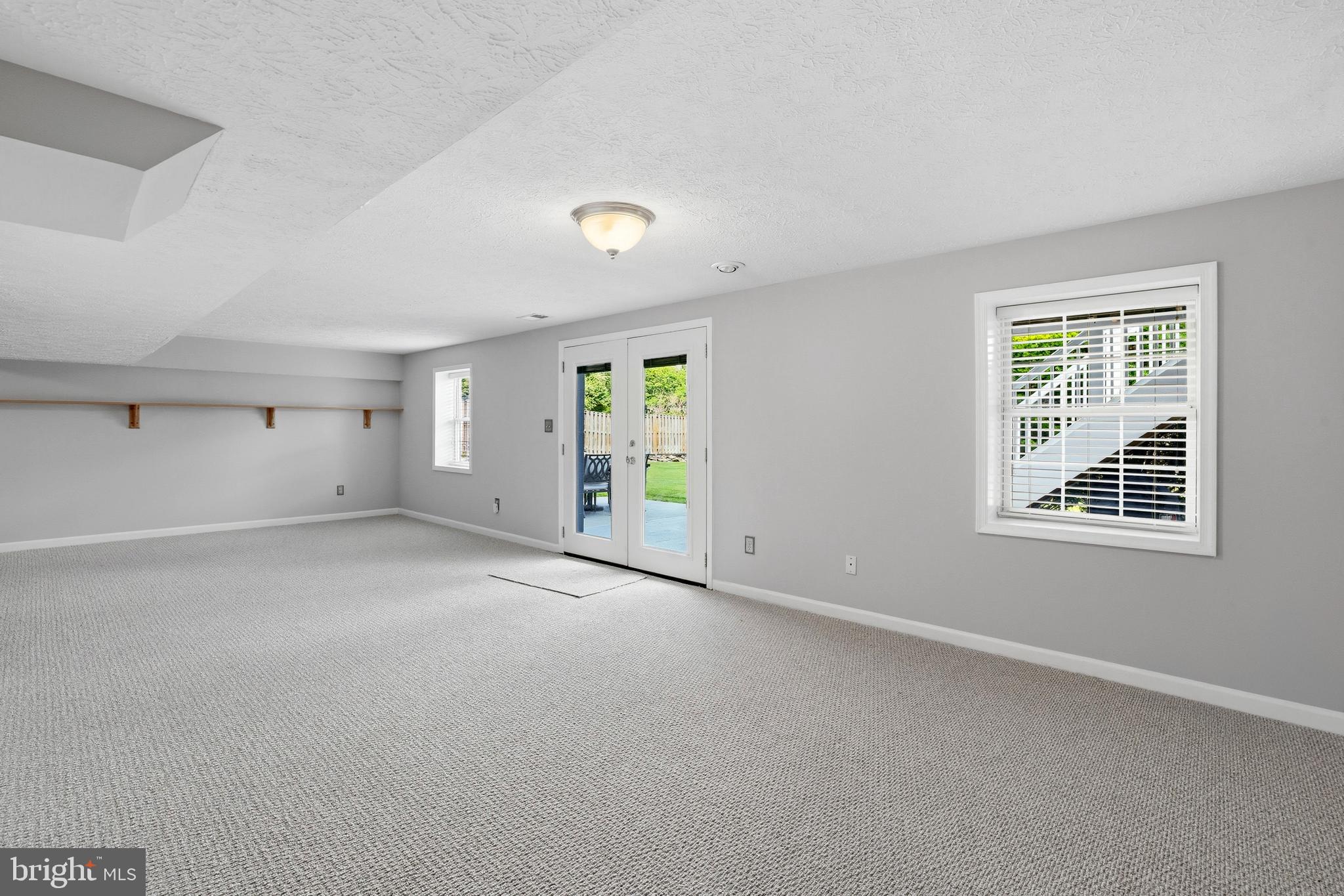 BATTLEFIELD ESTATES - Residential