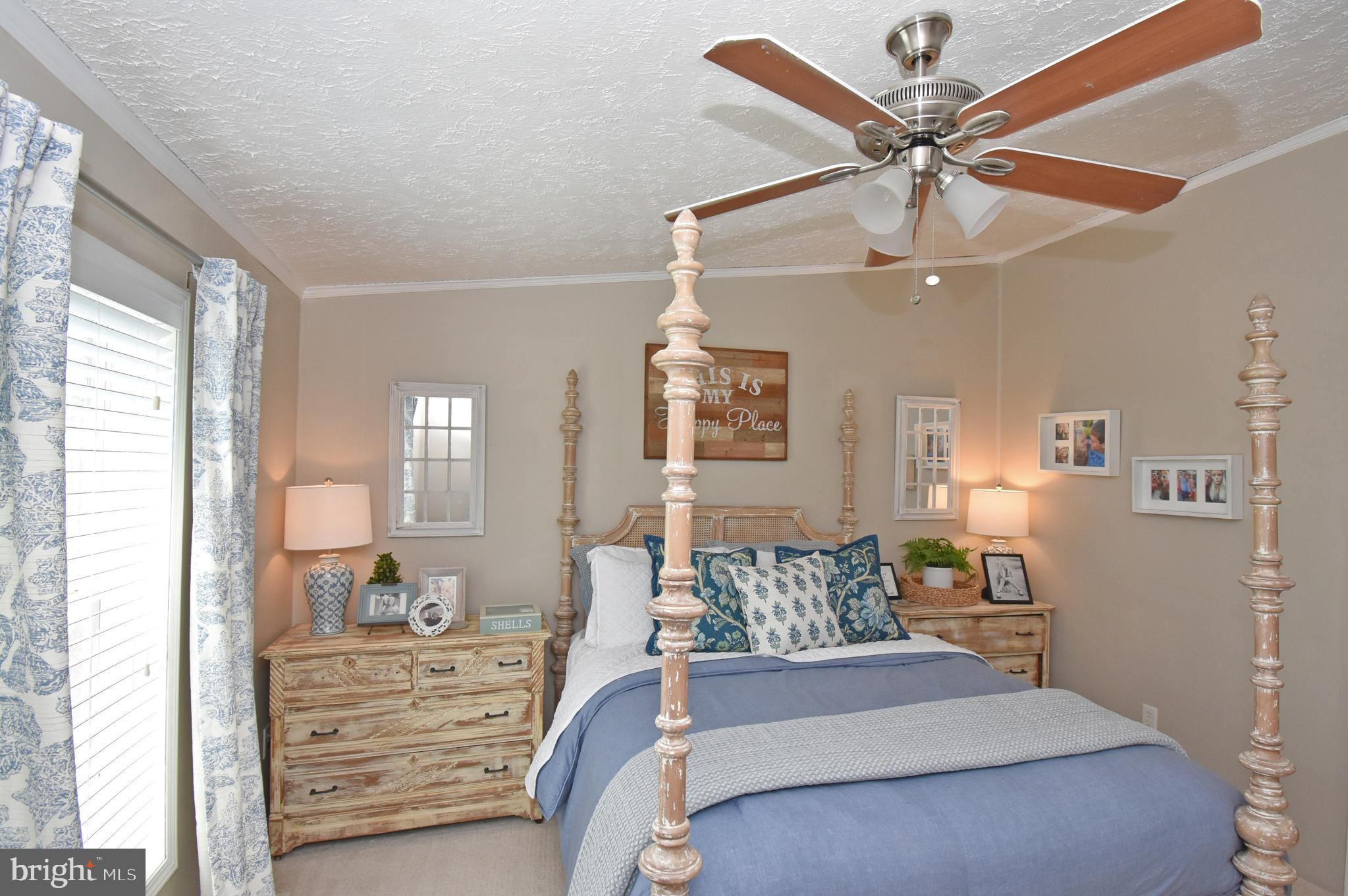 HEBRON WOODS - Residential