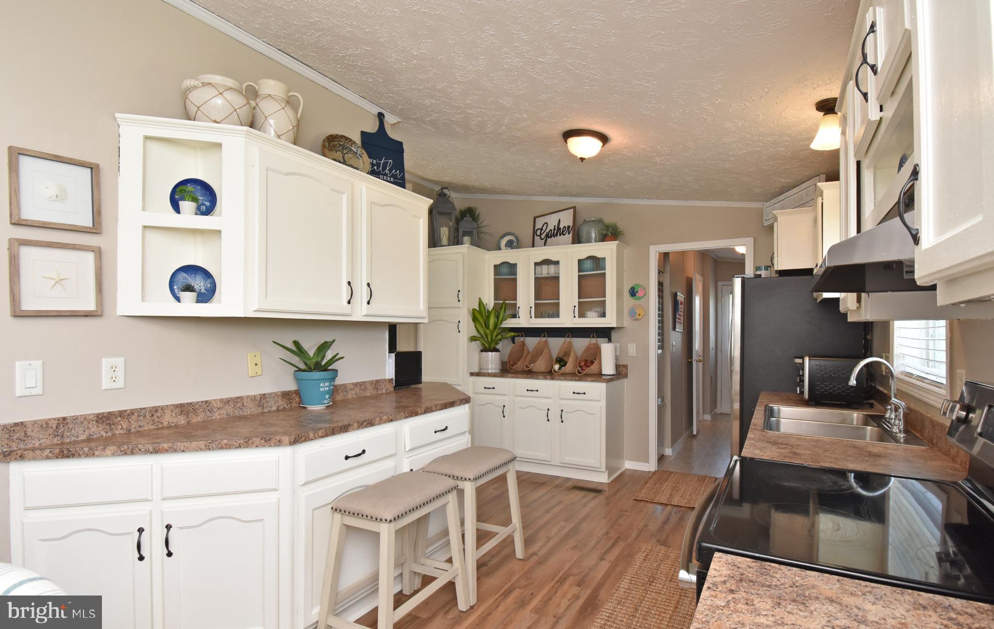 HEBRON WOODS - Residential