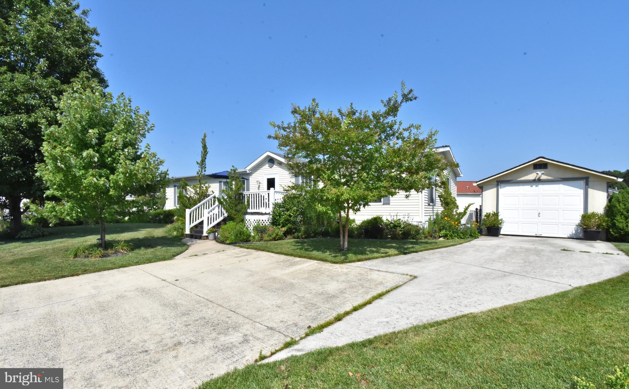 HEBRON WOODS - Residential