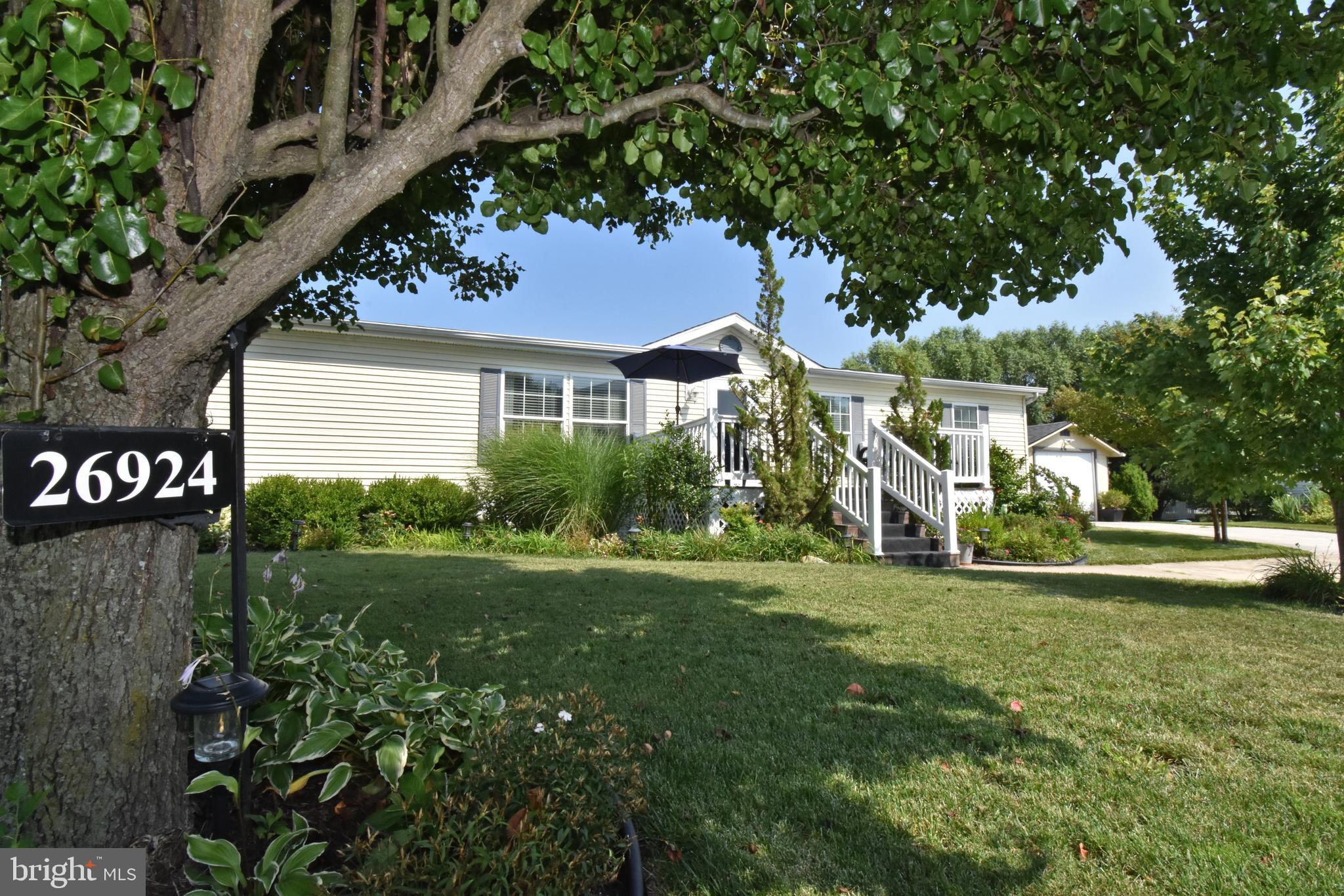 HEBRON WOODS - Residential