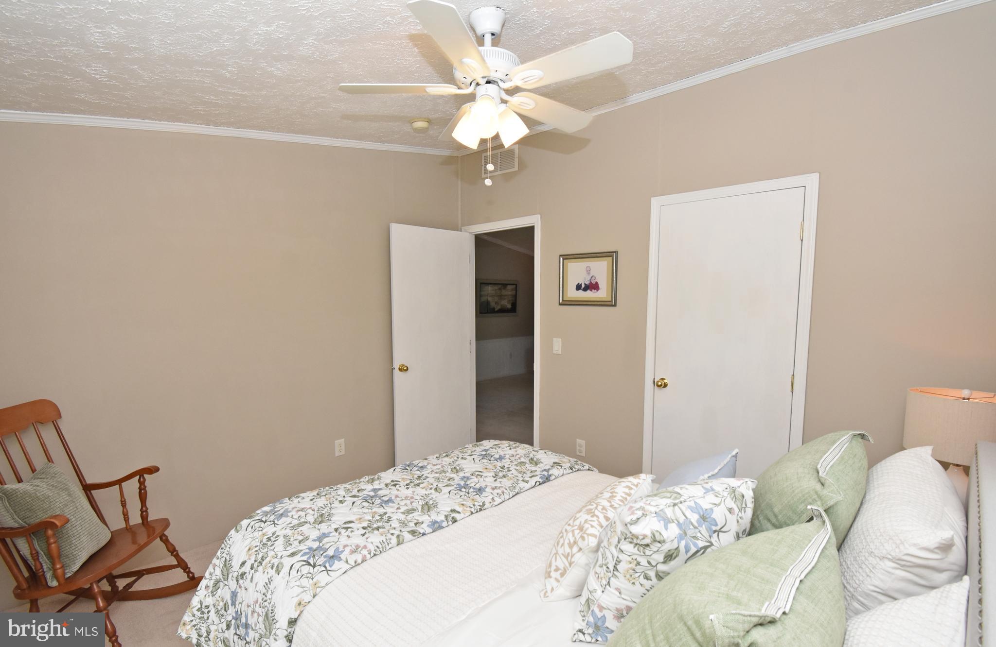 HEBRON WOODS - Residential