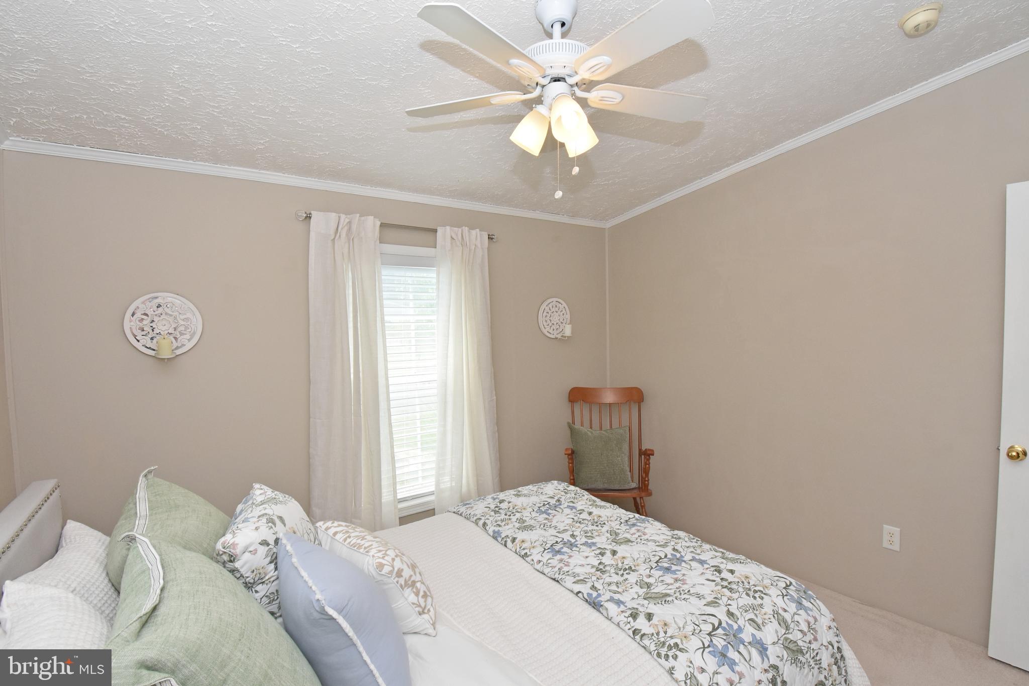 HEBRON WOODS - Residential