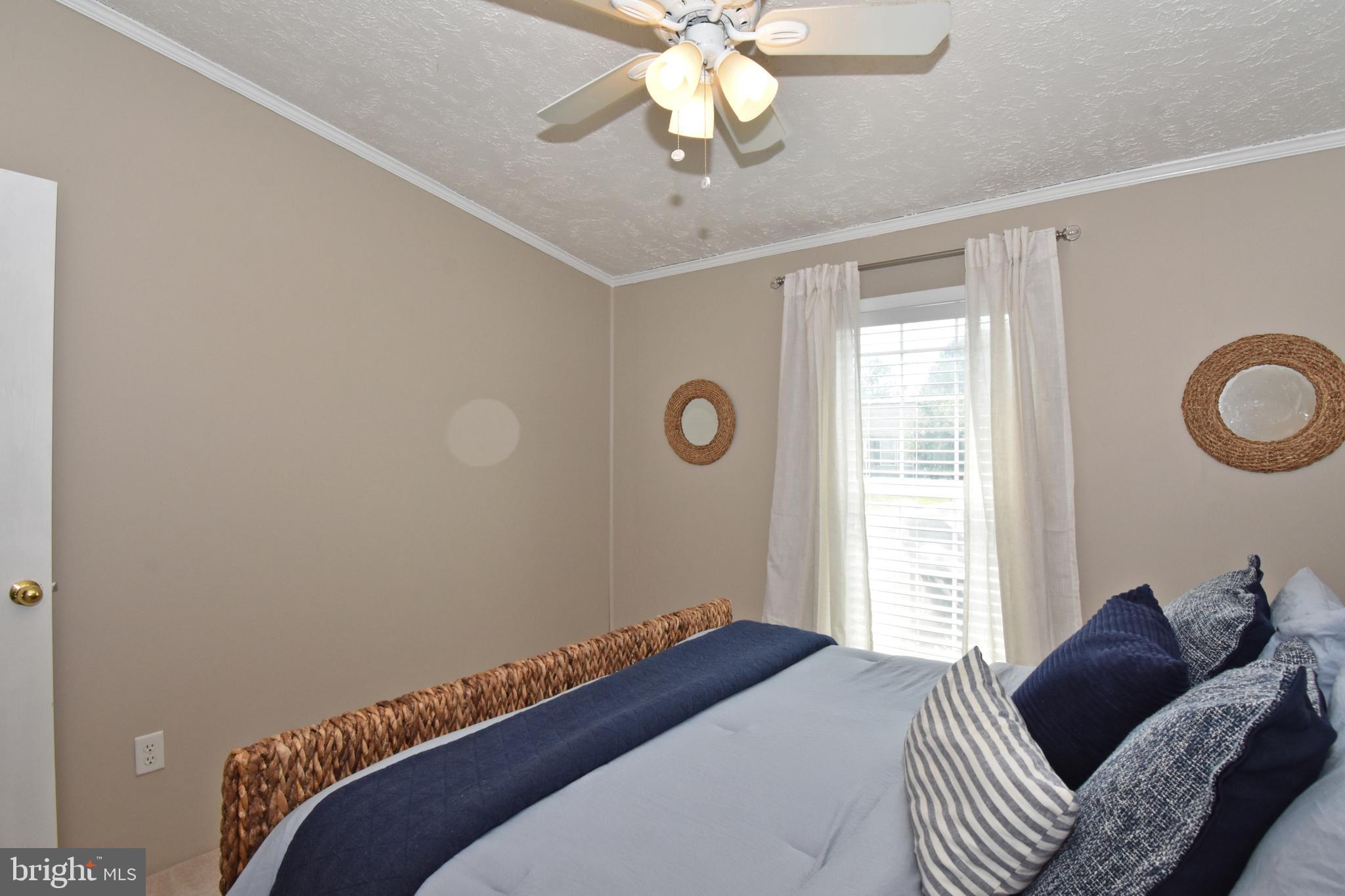 HEBRON WOODS - Residential