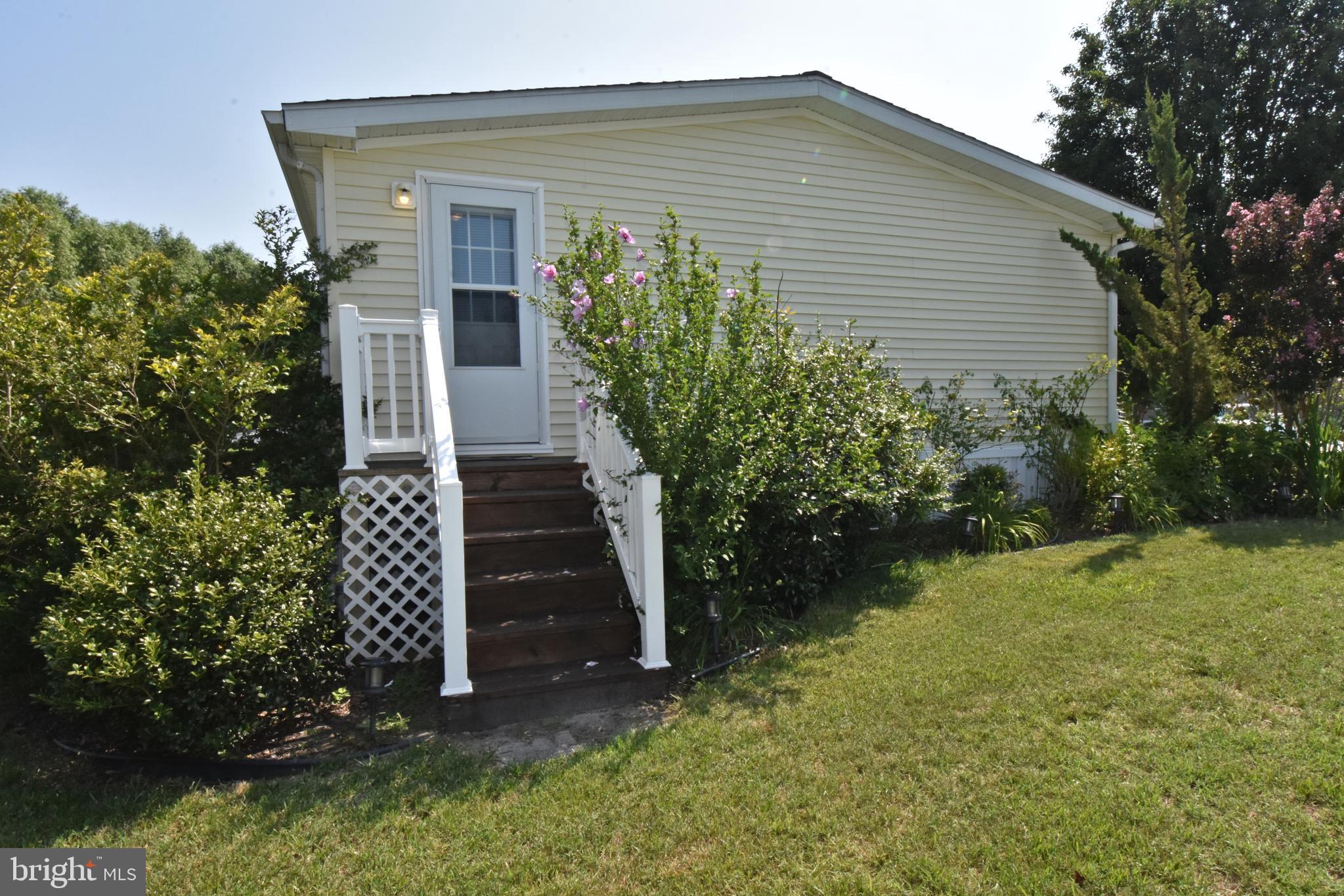 HEBRON WOODS - Residential