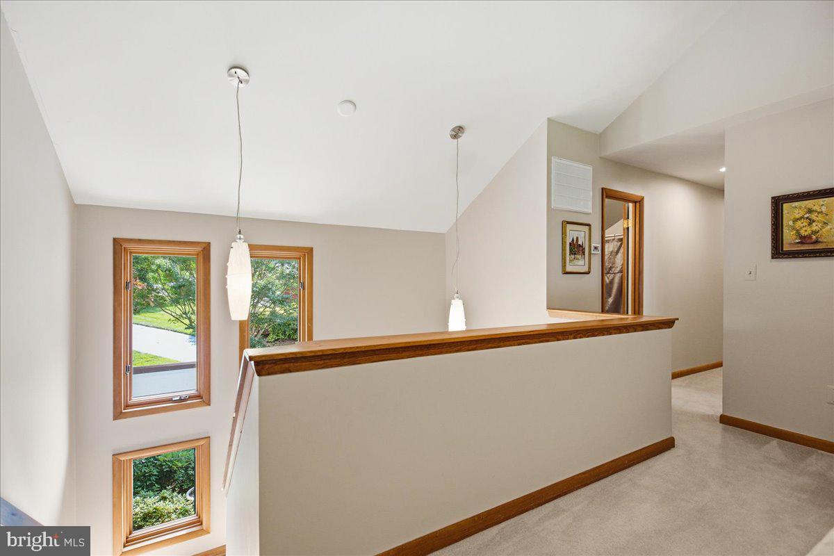 WESTERN SHORES - Residential