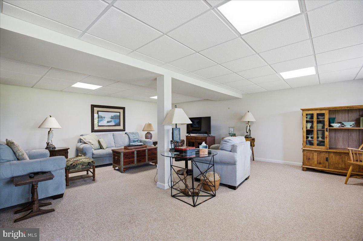WESTERN SHORES - Residential