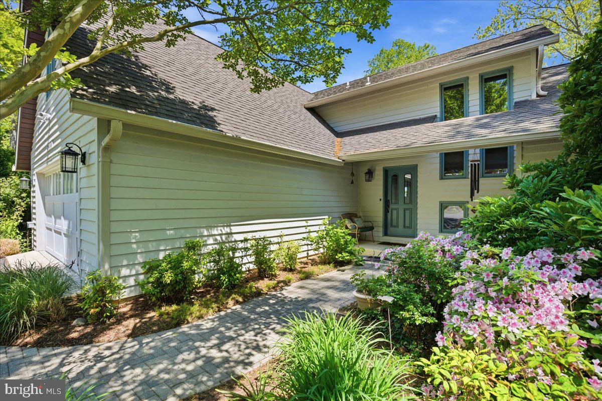 WESTERN SHORES - Residential