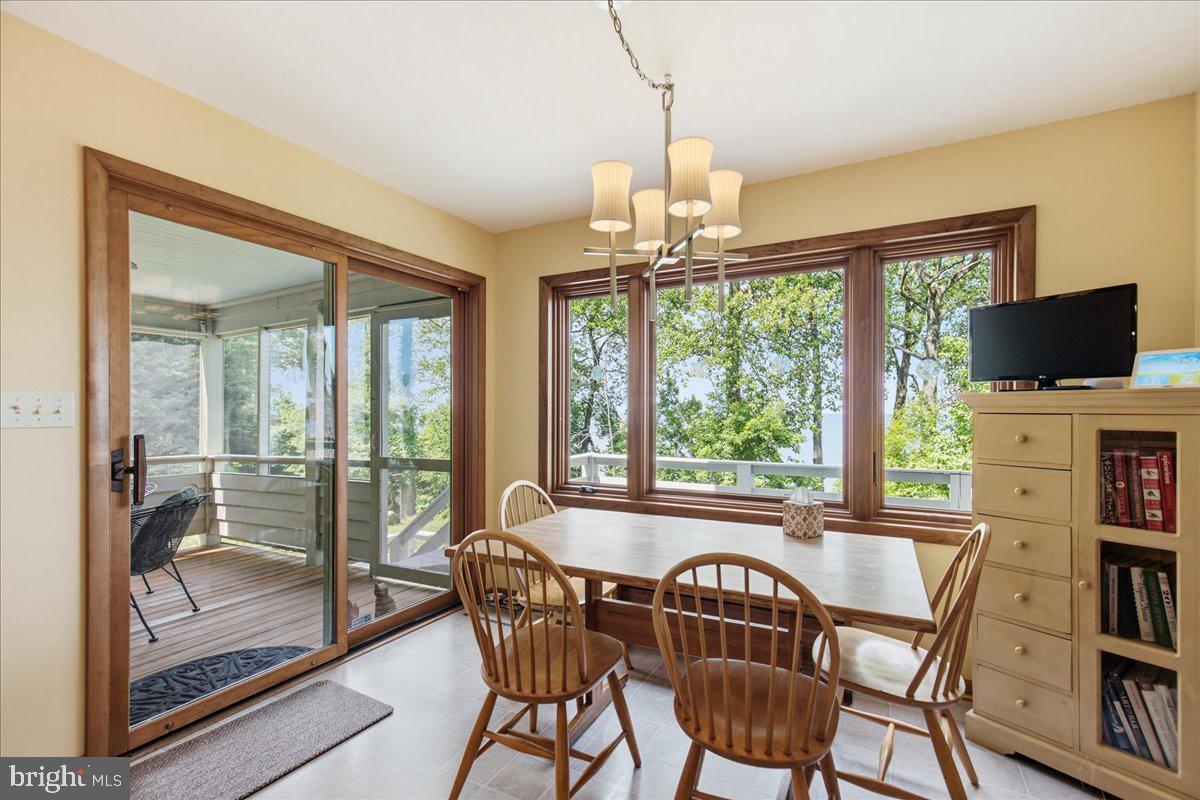 WESTERN SHORES - Residential