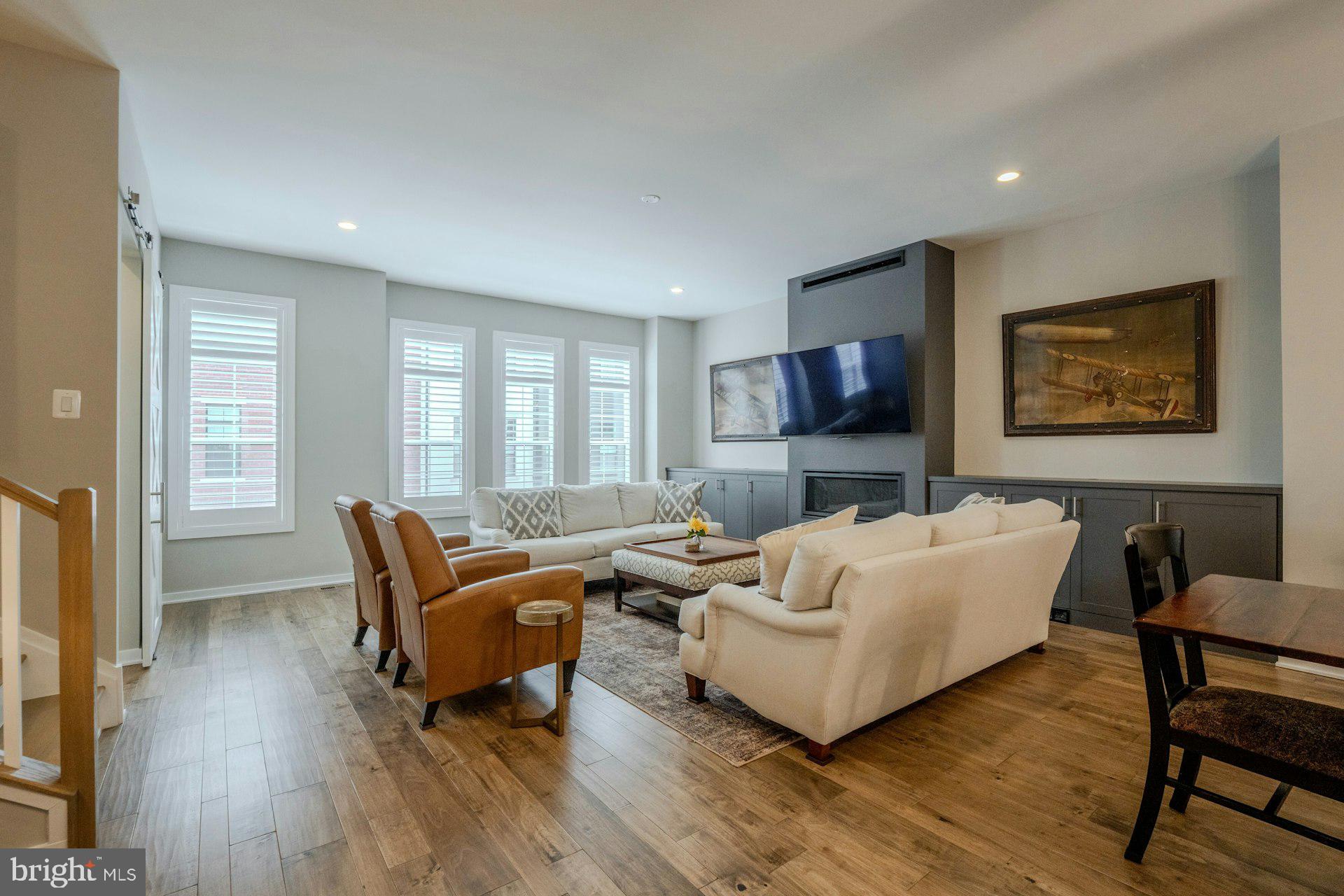 REGENCY AT BELMONT - Residential