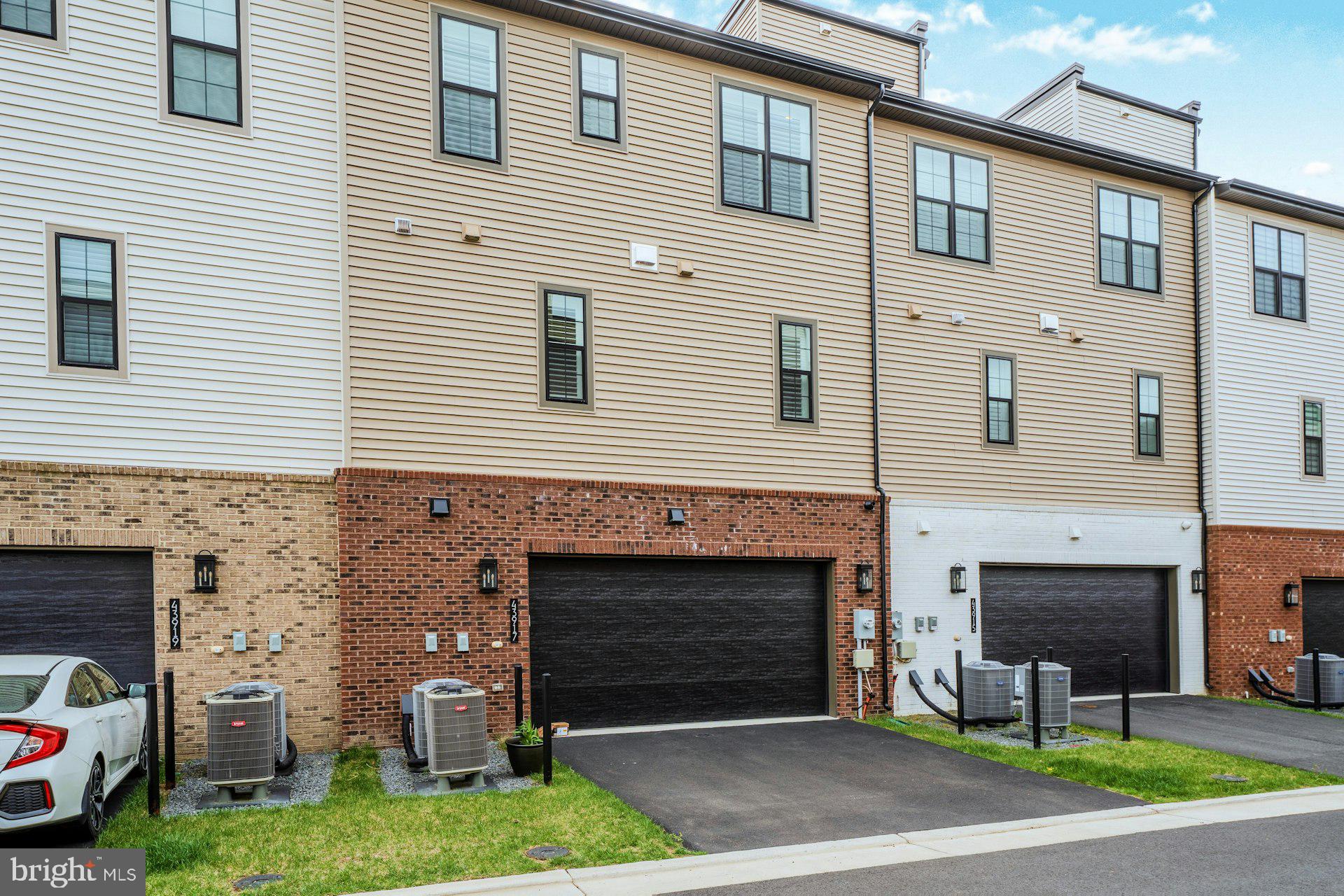 REGENCY AT BELMONT - Residential