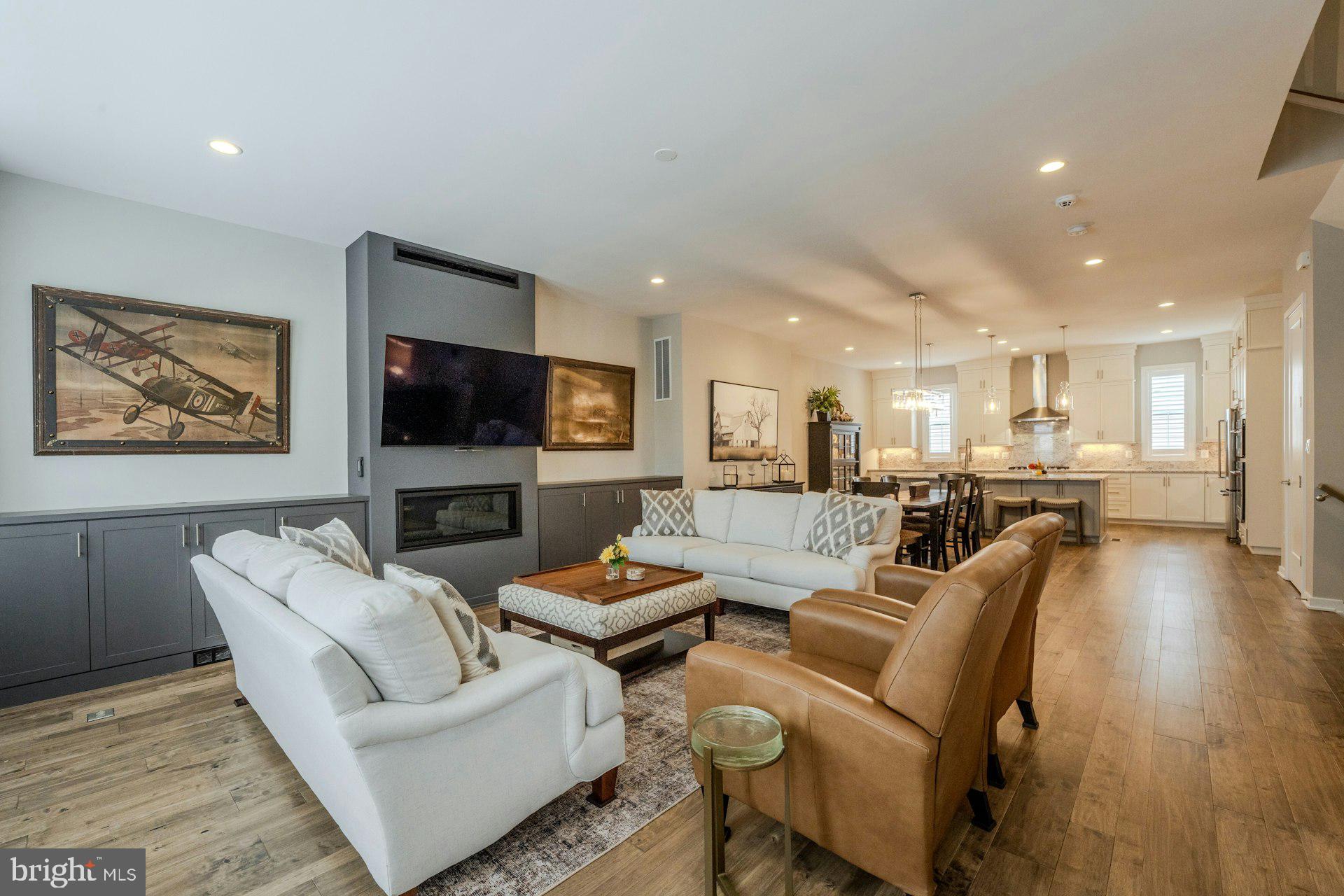 REGENCY AT BELMONT - Residential