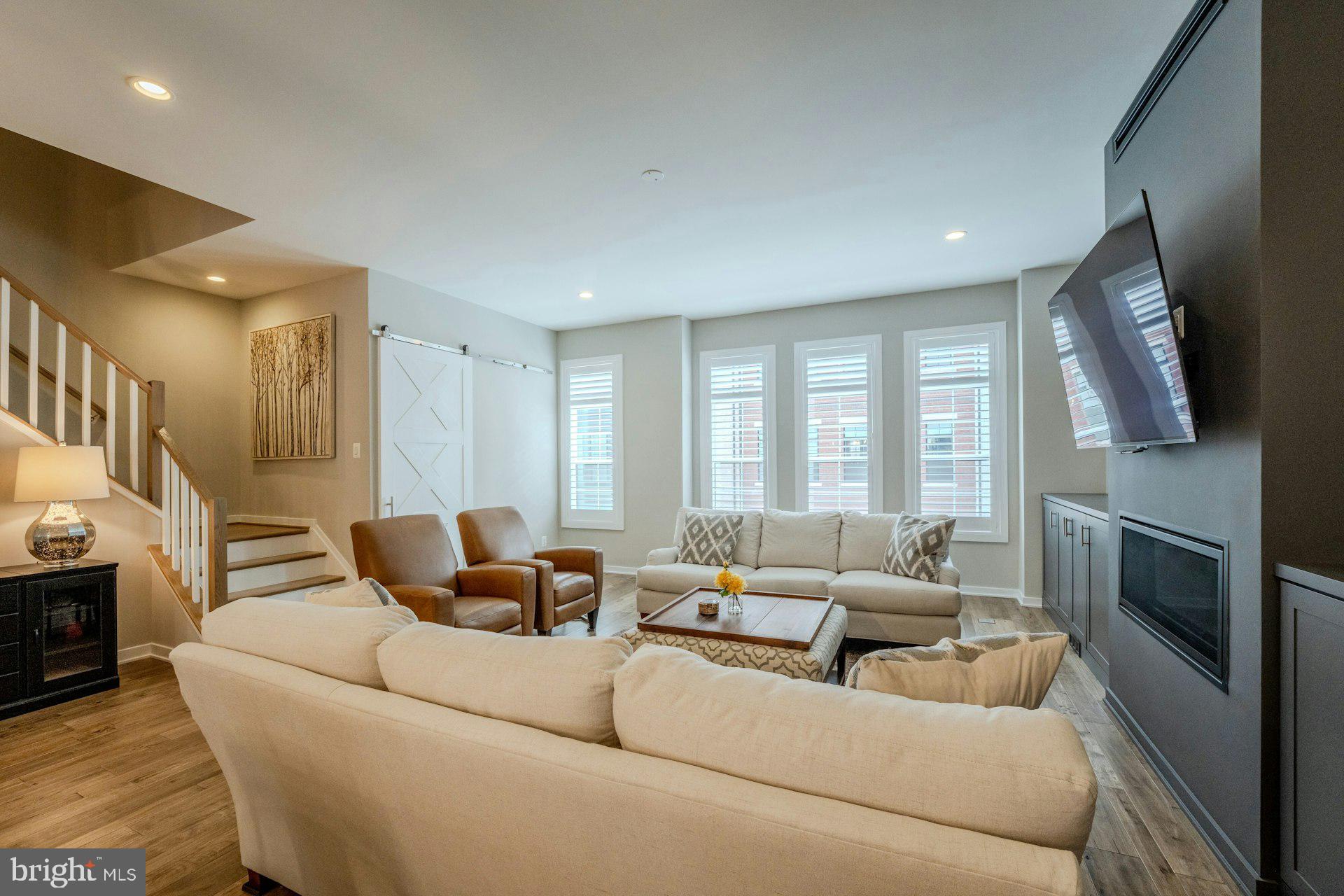 REGENCY AT BELMONT - Residential