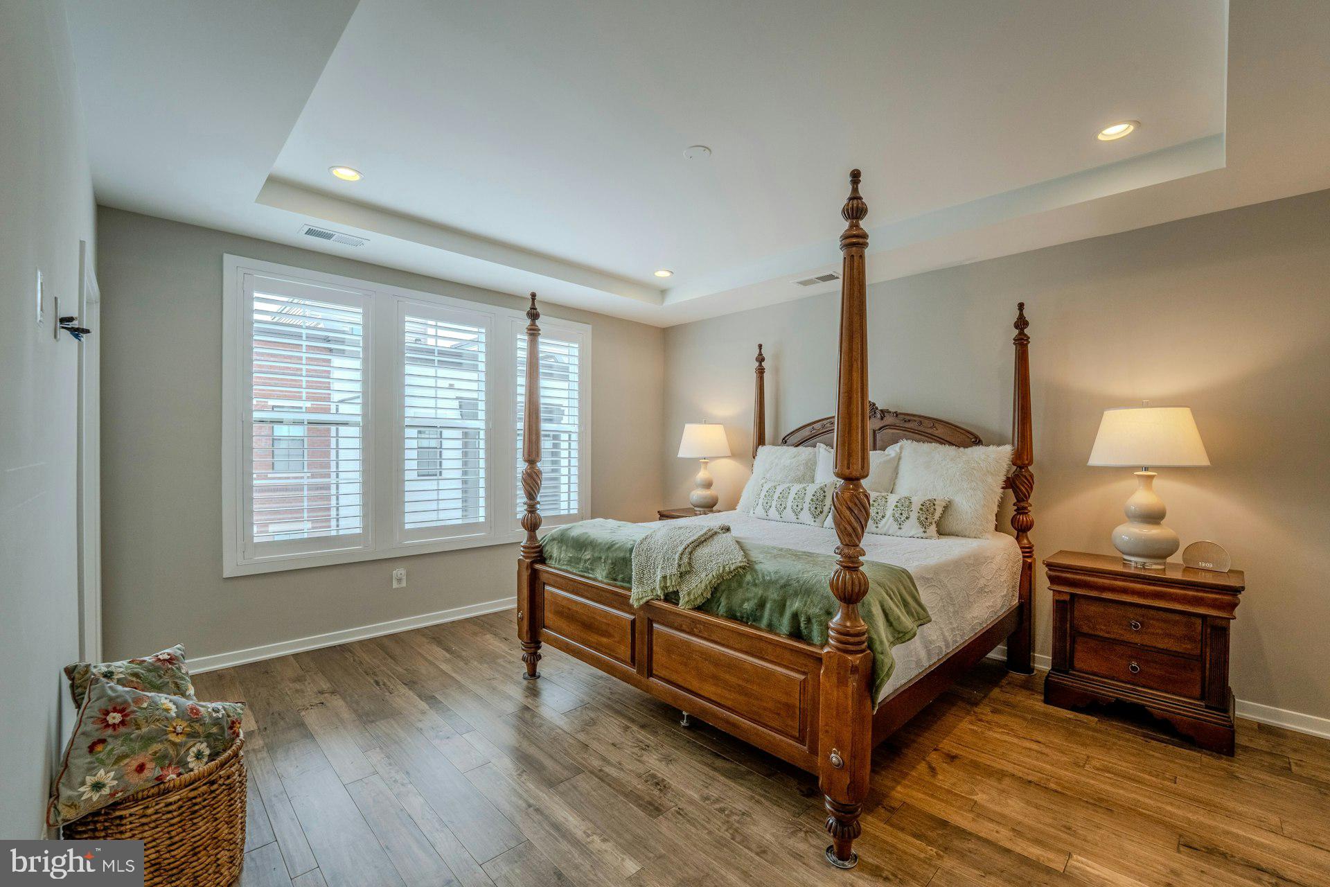 REGENCY AT BELMONT - Residential