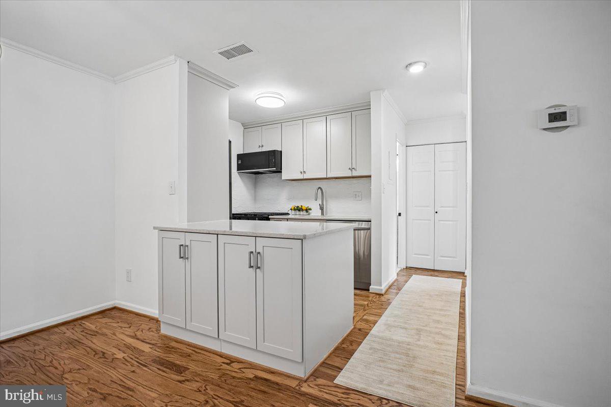 BURKE COVE - Residential