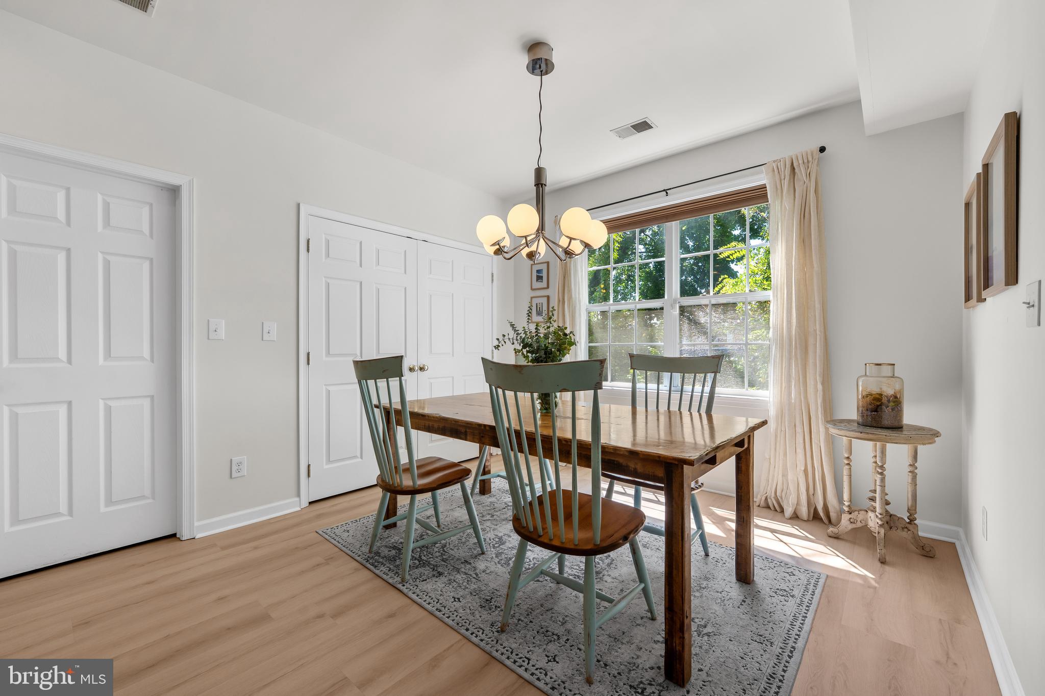 LANSDOWNE - Residential