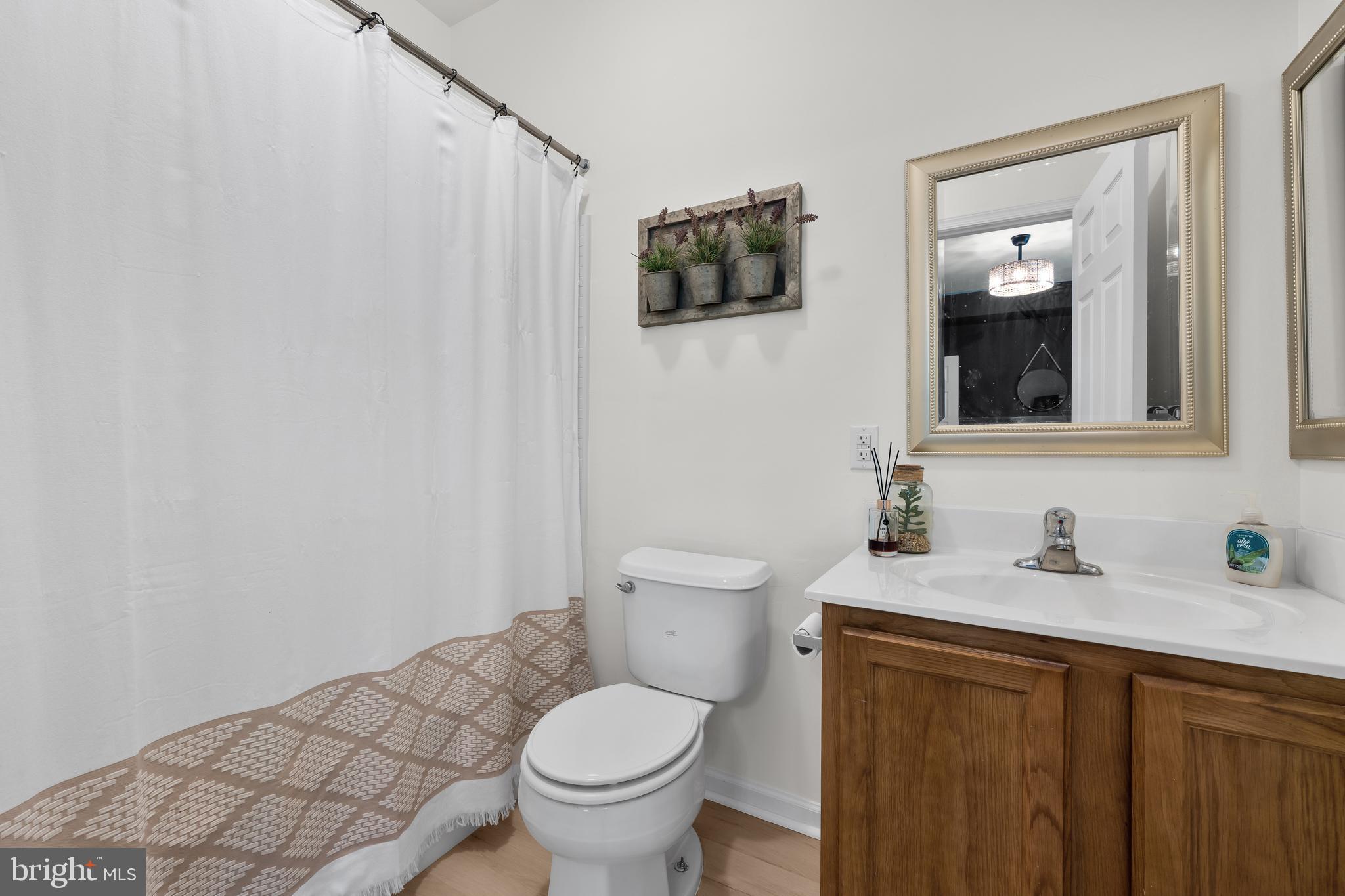 LANSDOWNE - Residential