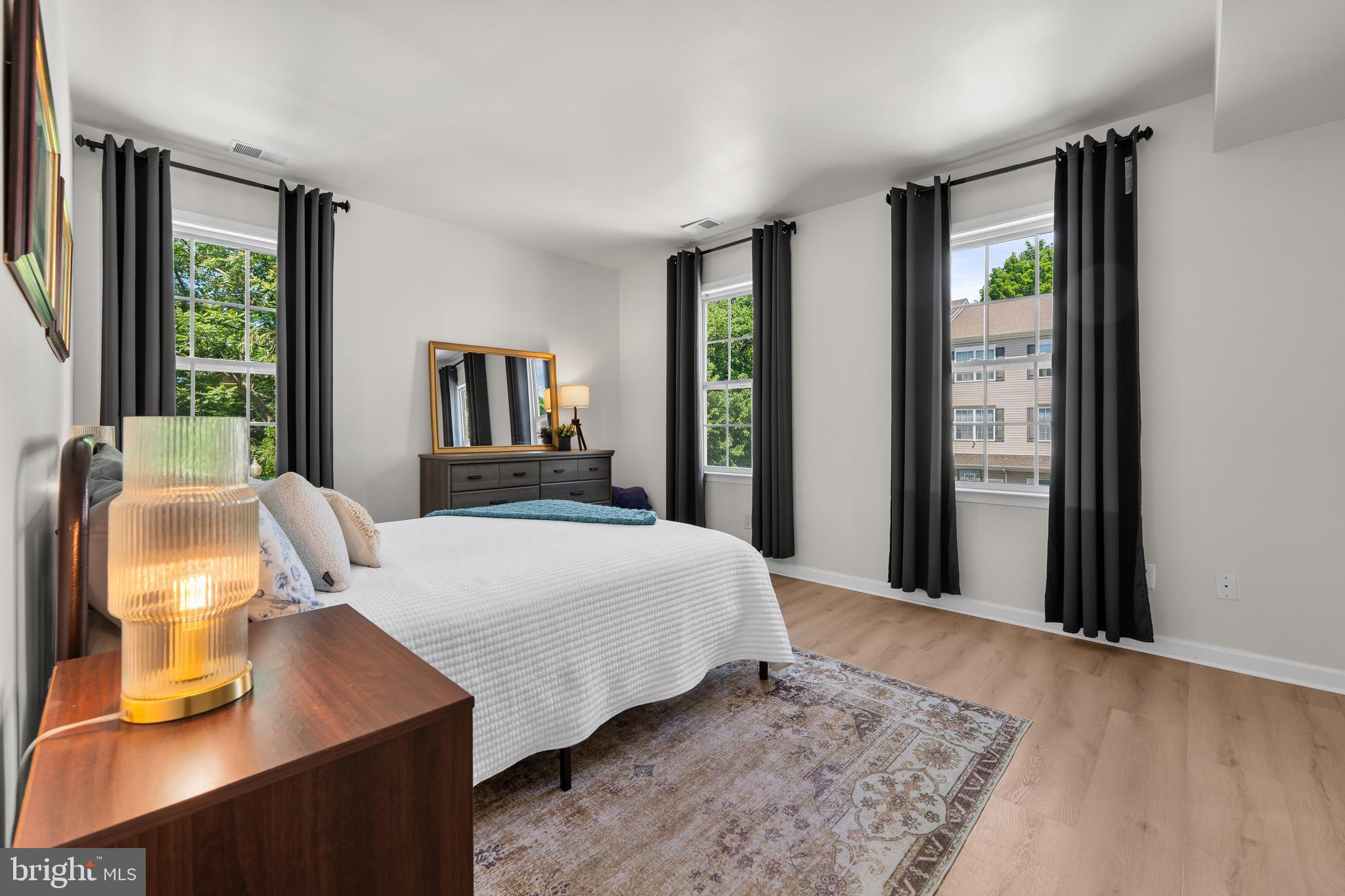LANSDOWNE - Residential