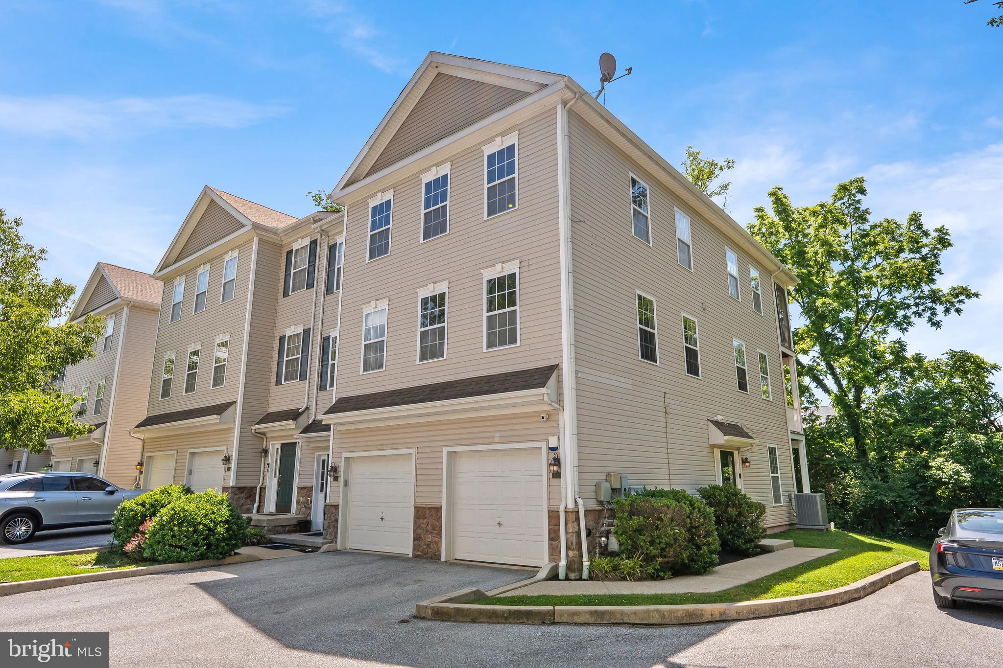 LANSDOWNE - Residential
