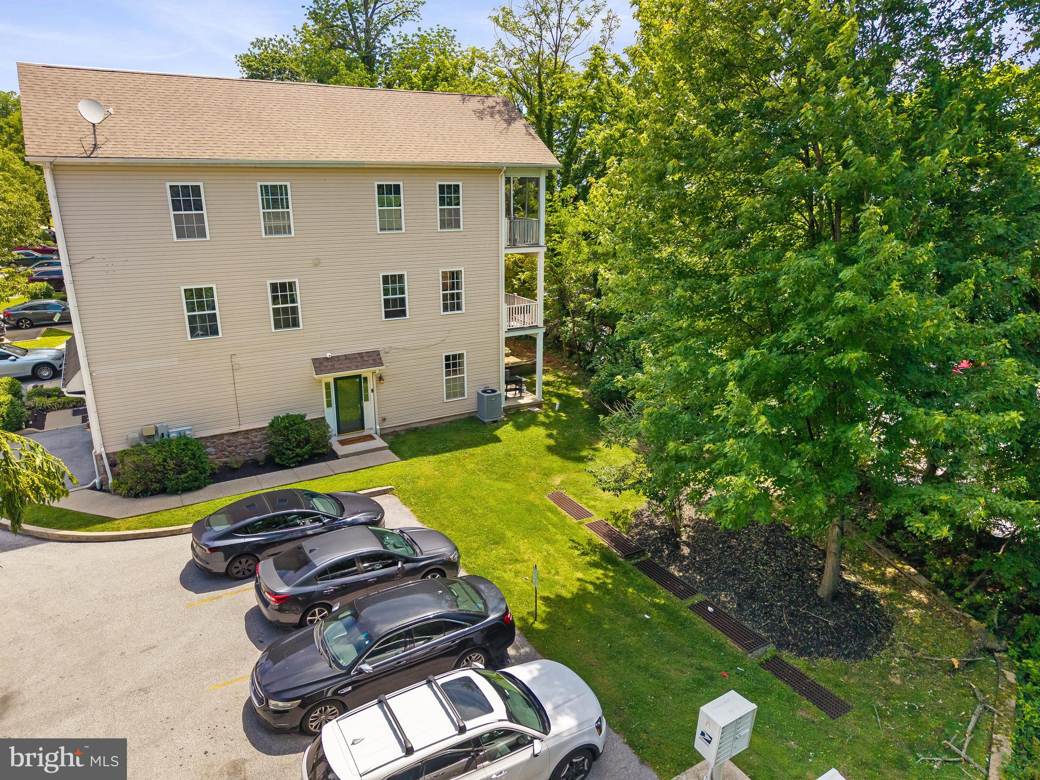 LANSDOWNE - Residential