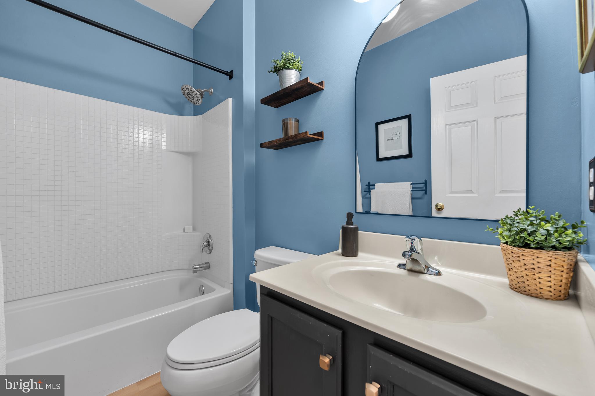LANSDOWNE - Residential