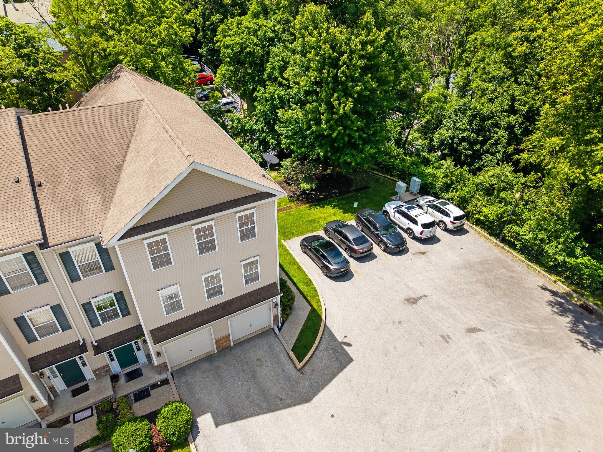 LANSDOWNE - Residential